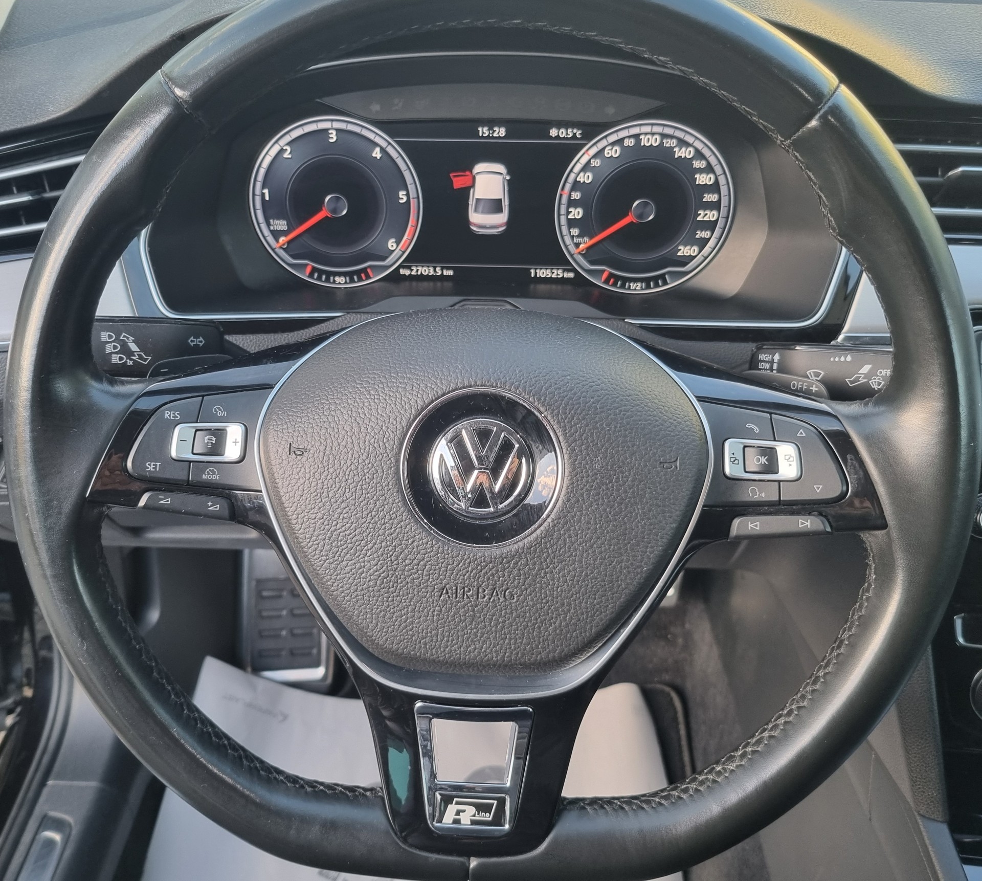 VW Passat 2.0 TDI R-Line DSG 190 PS Limousine-image-6