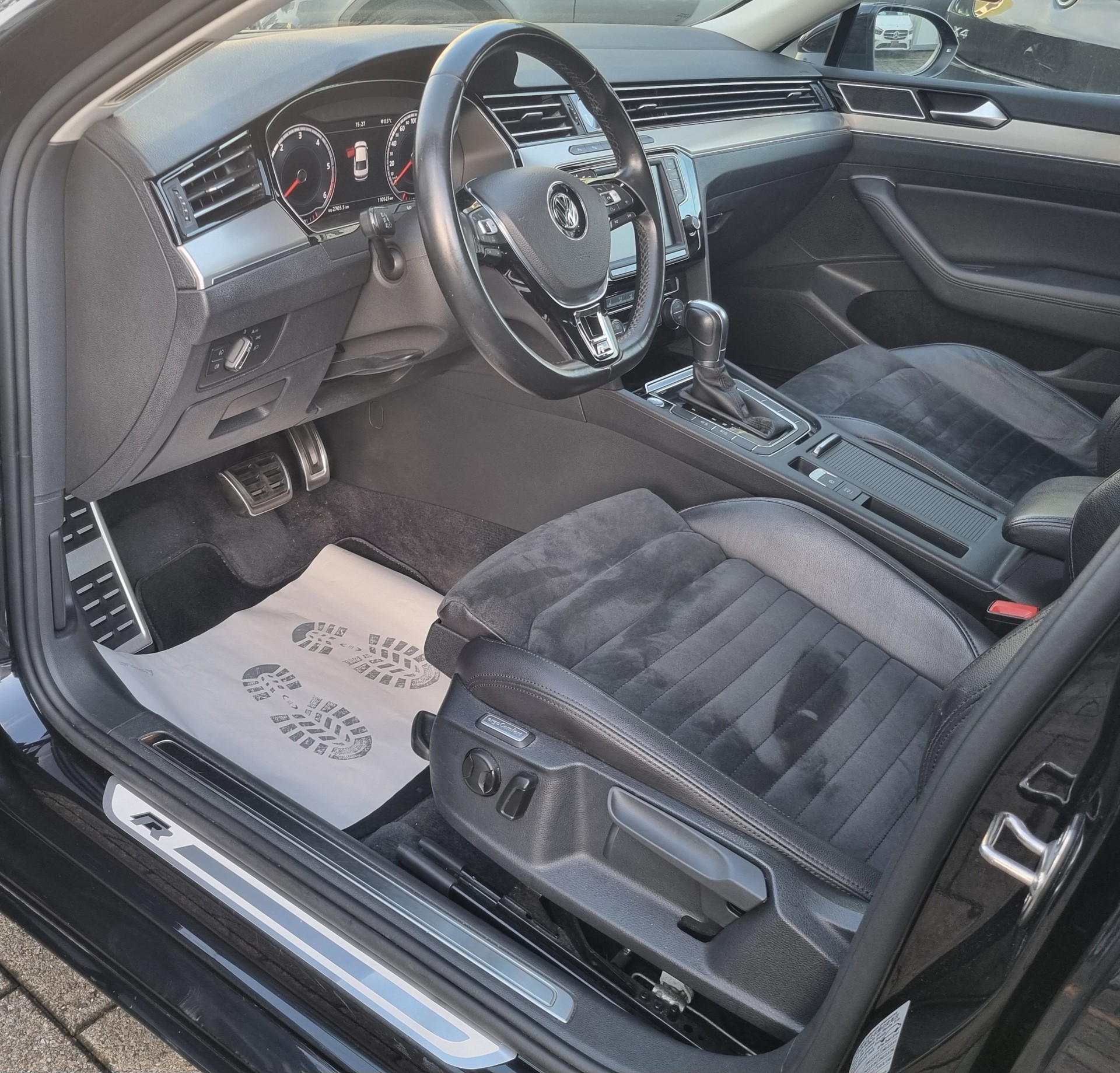 VW Passat 2.0 TDI R-Line DSG 190 PS Limousine-image-13