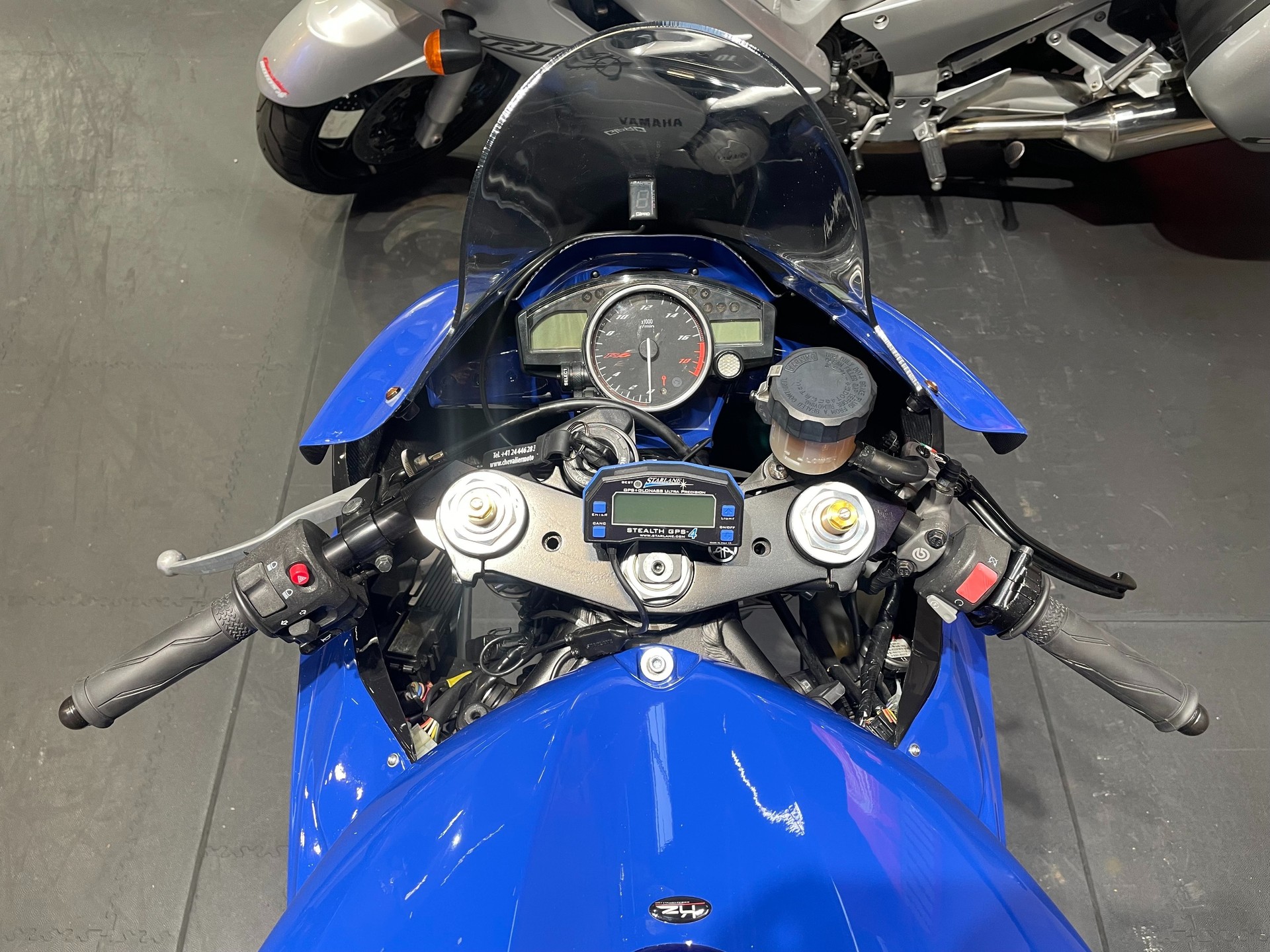 YAMAHA YZF-R6-image-3