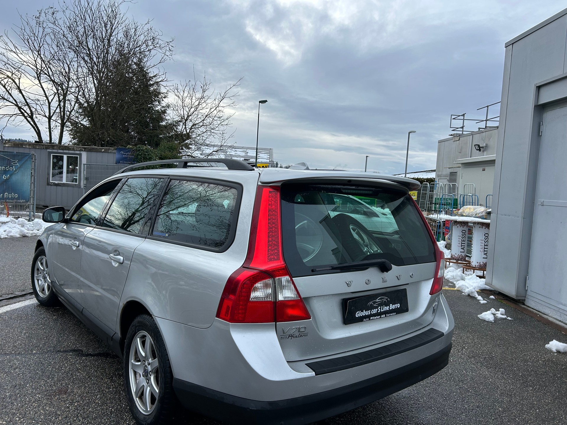 VOLVO V70 D5 AWD Momentum Geartronic-image-6