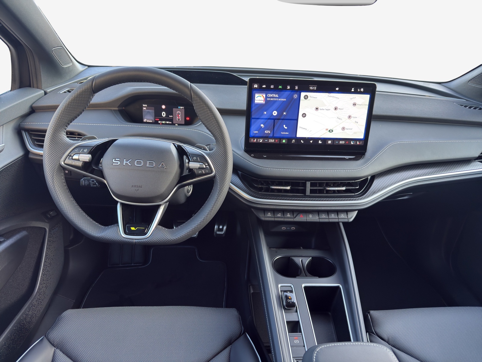 SKODA Enyaq 4x4 RS-image-8