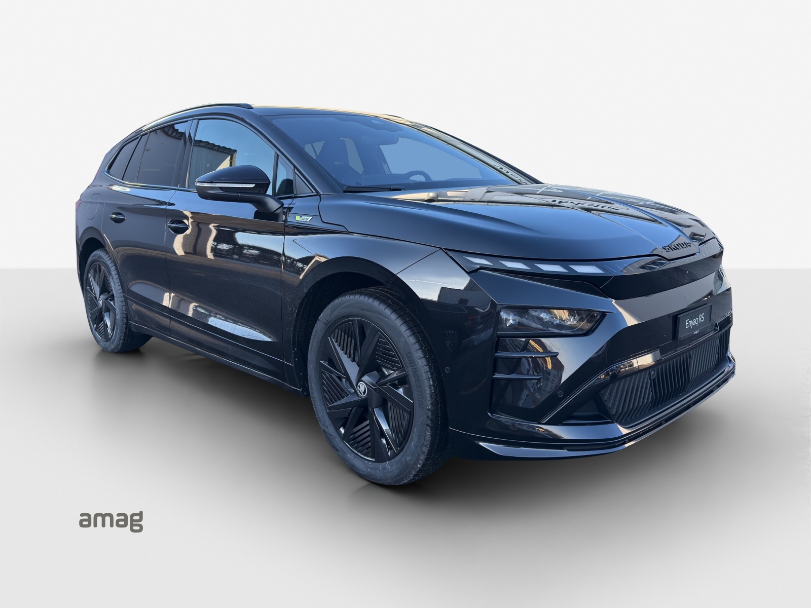 SKODA Enyaq 4x4 RS-image-5