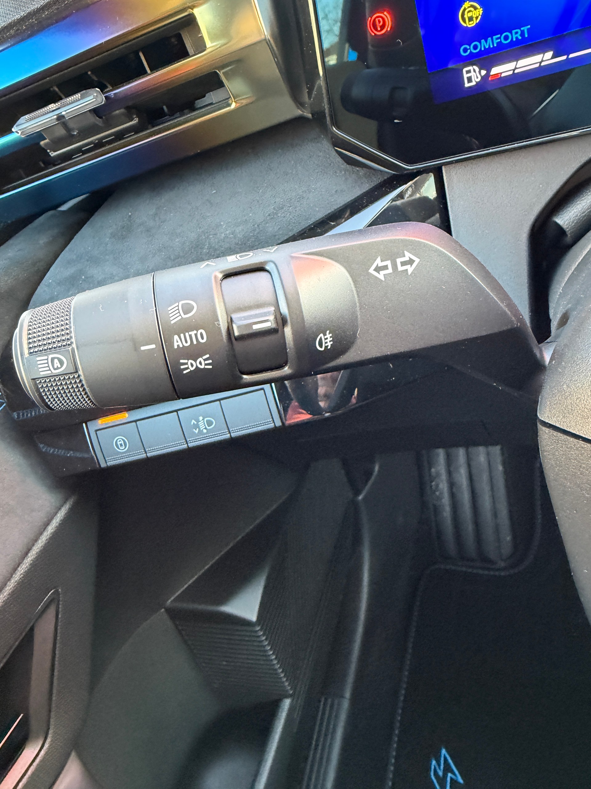 RENAULT Clio 1.8 E-Tech Esprit Alpine-image-12