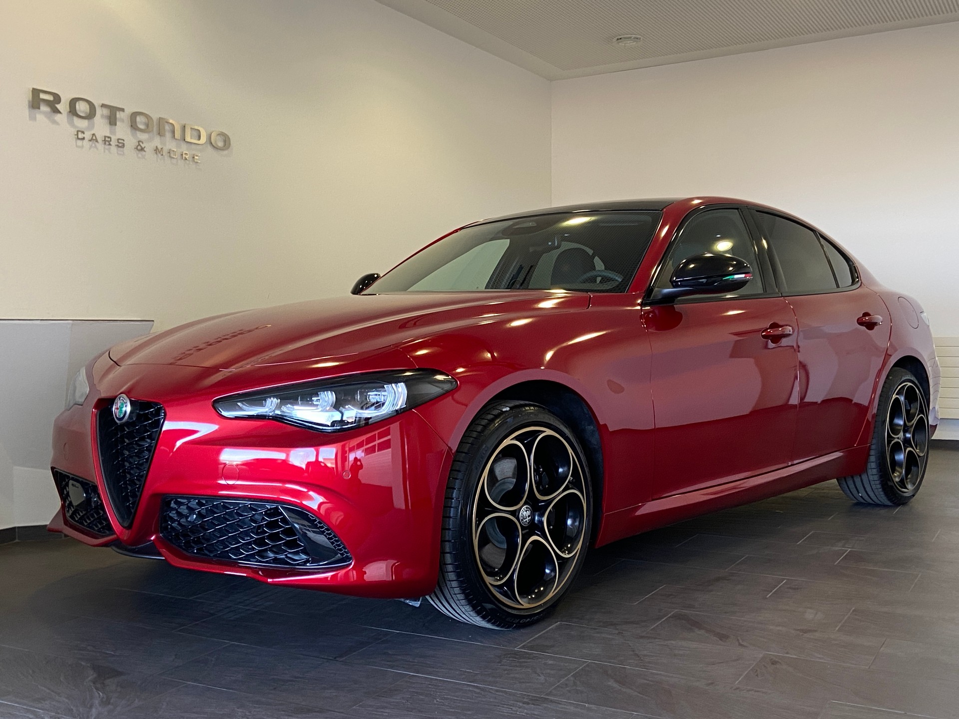 ALFA ROMEO Giulia 2.0 Intensa Sky Q4 AT8