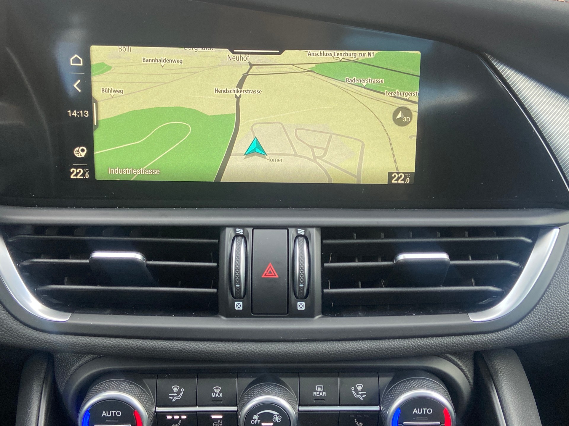 ALFA ROMEO Giulia 2.0 Intensa Sky Q4 AT8-image-14