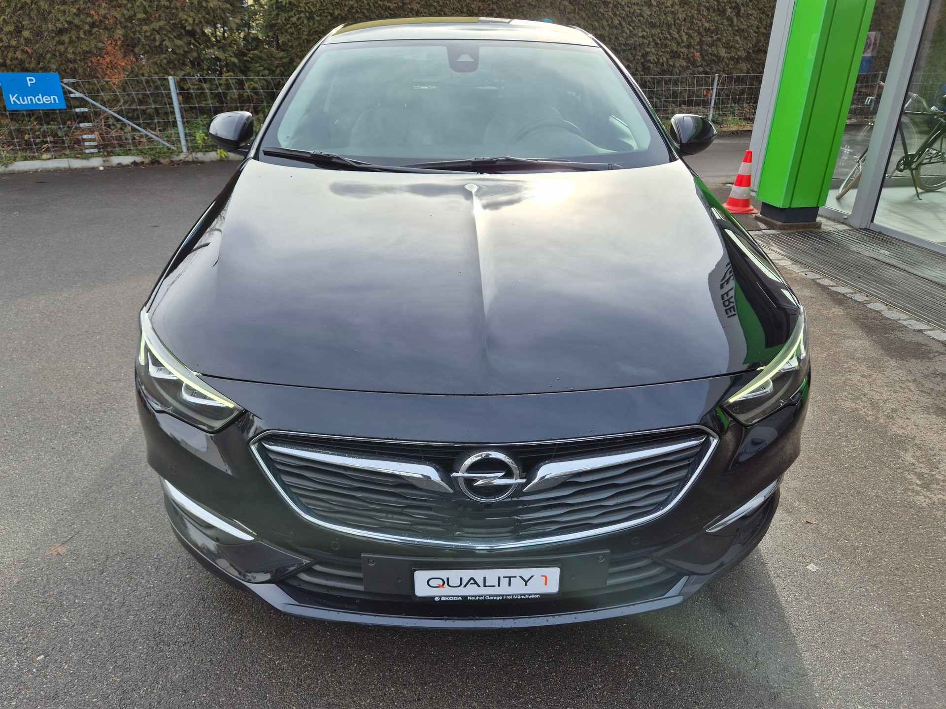 OPEL Insignia 2.0 T Grand Sport Excellence 4WD 300 PS Automat.-image-1