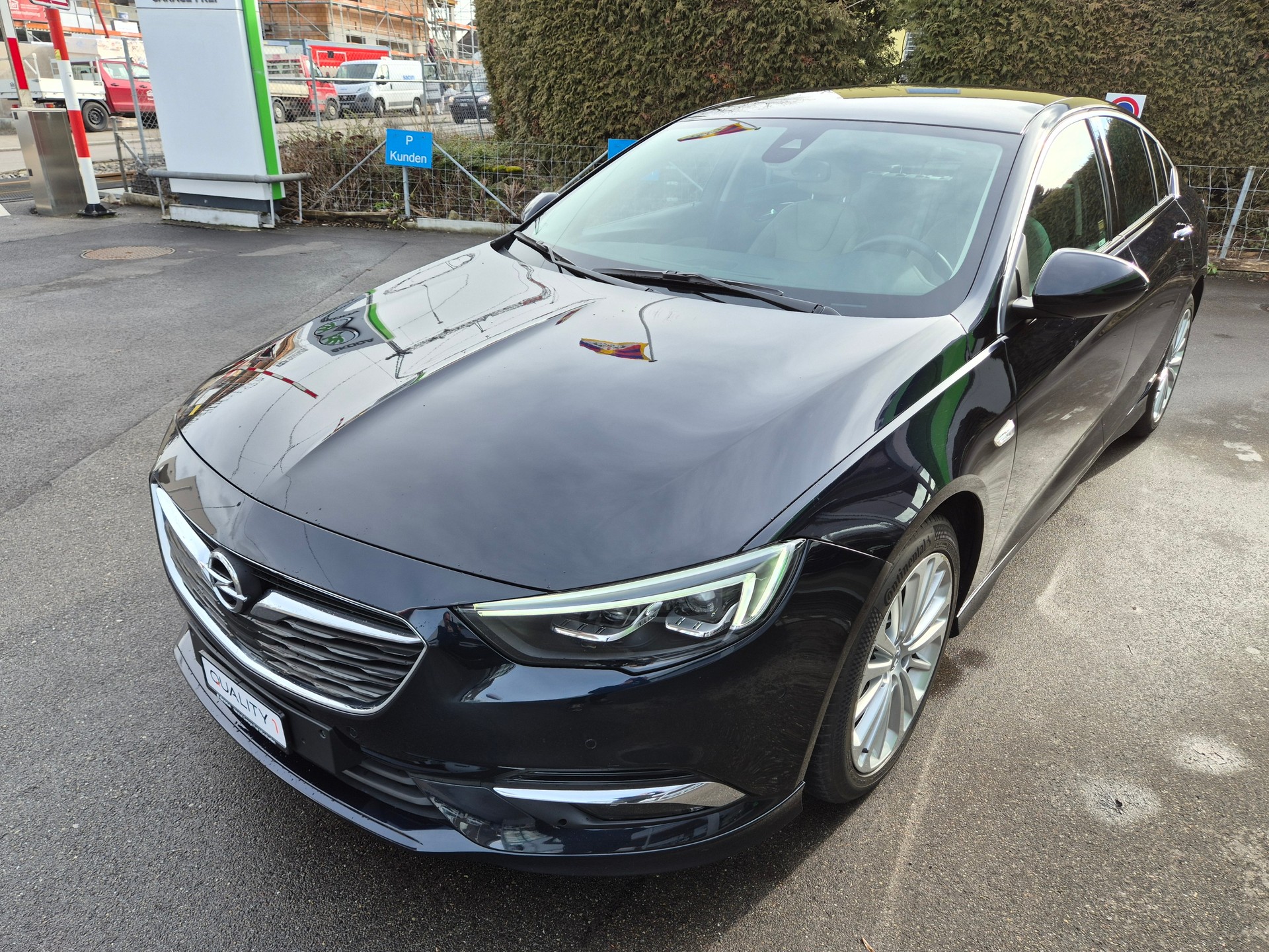 OPEL Insignia 2.0 T Grand Sport Excellence 4WD 300 PS Automat.-image-2