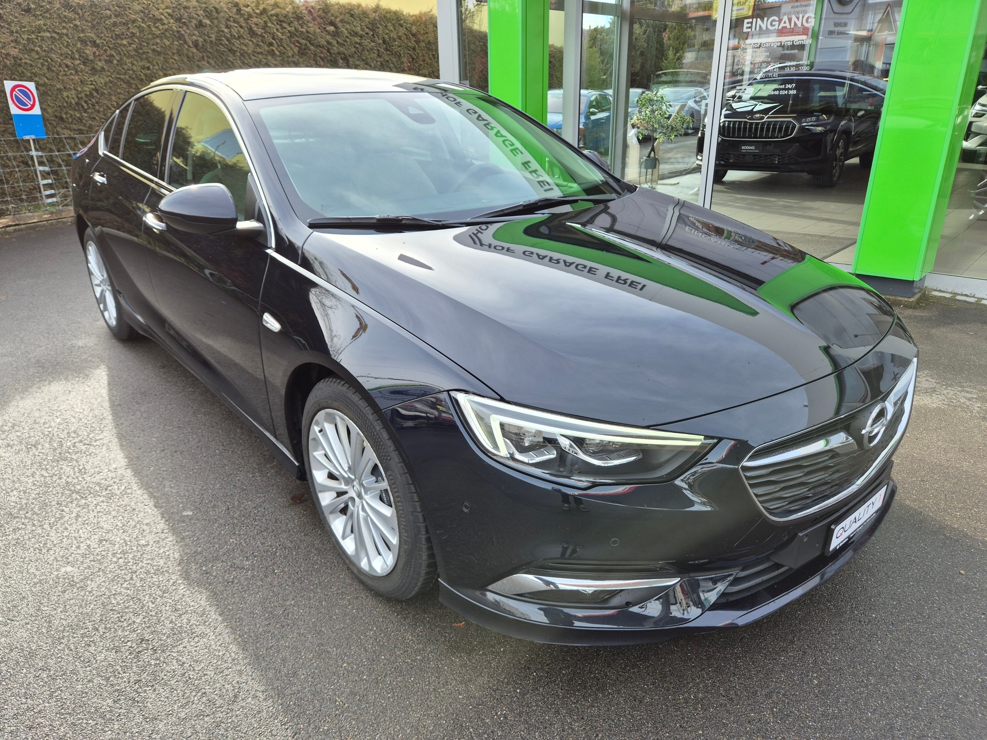 OPEL Insignia 2.0 T Grand Sport Excellence 4WD 300 PS Automat.-image-7