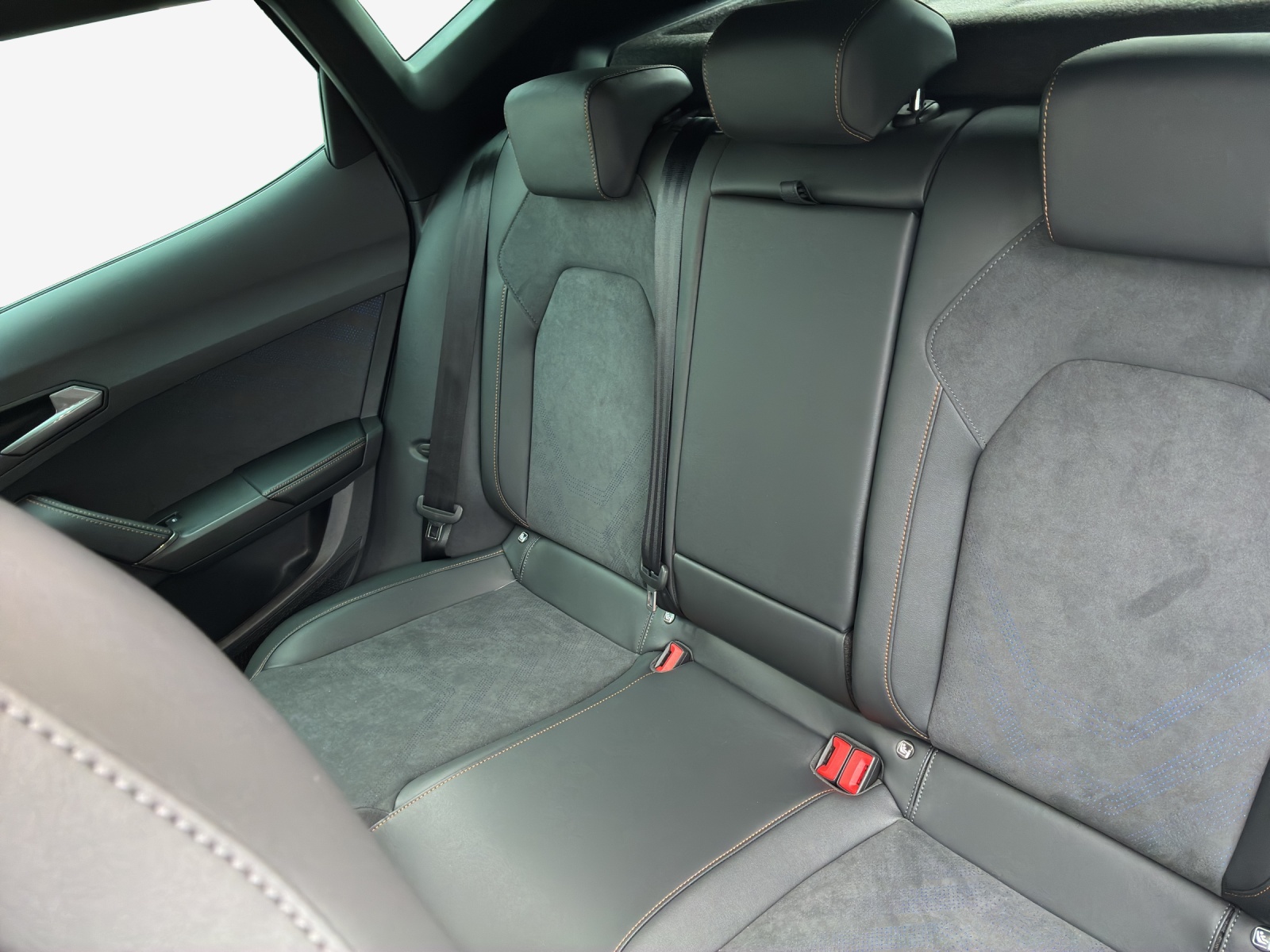 CUPRA Formentor 1.5 e-HYBRID pHEV Prime Edition VZ DSG-image-11