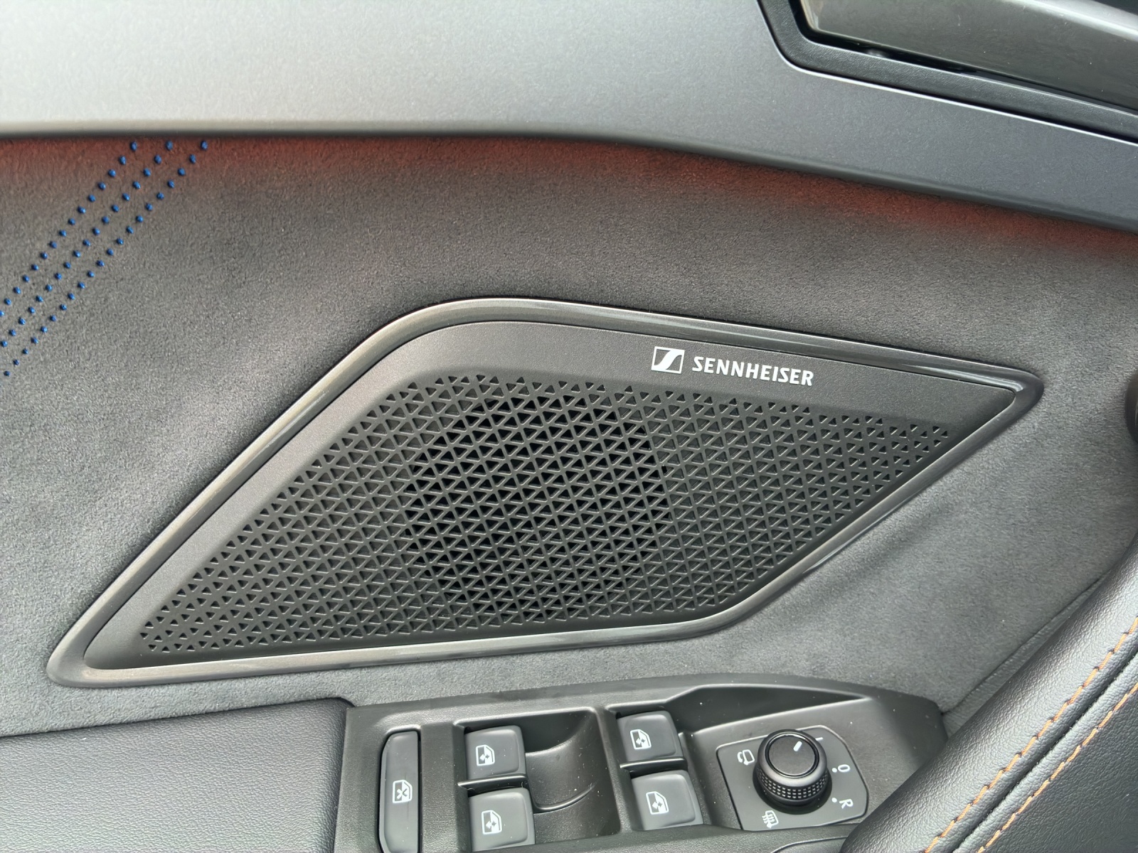 CUPRA Formentor 1.5 e-HYBRID pHEV Prime Edition VZ DSG-image-15