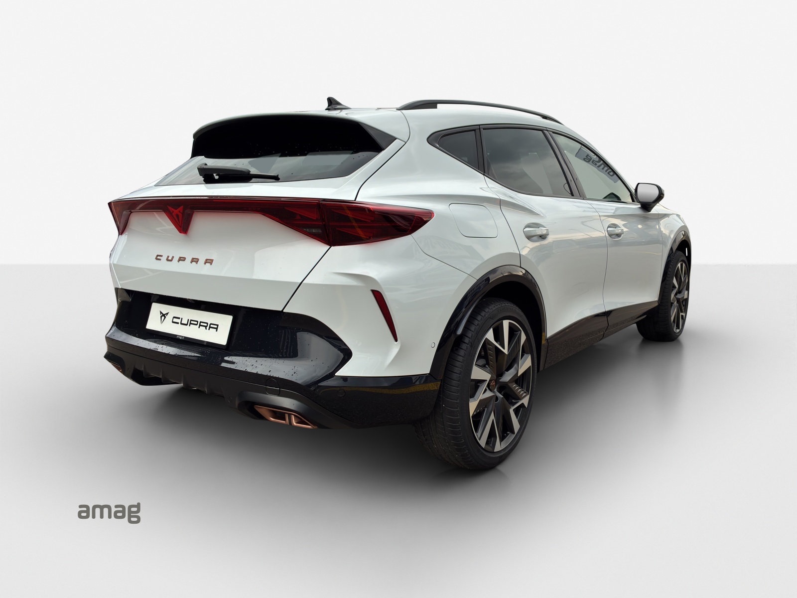 CUPRA Formentor 1.5 e-HYBRID pHEV Prime Edition VZ DSG-image-4