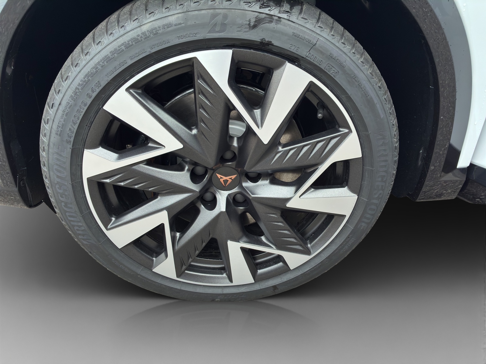 CUPRA Formentor 1.5 e-HYBRID pHEV Prime Edition VZ DSG-image-14