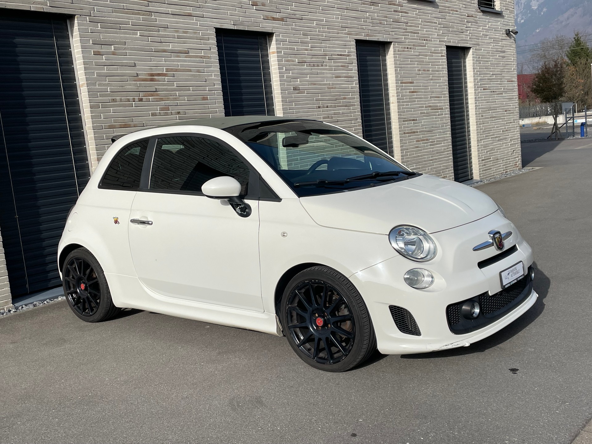 FIAT 500 1.4 16V Turbo Abarth SS-image-6