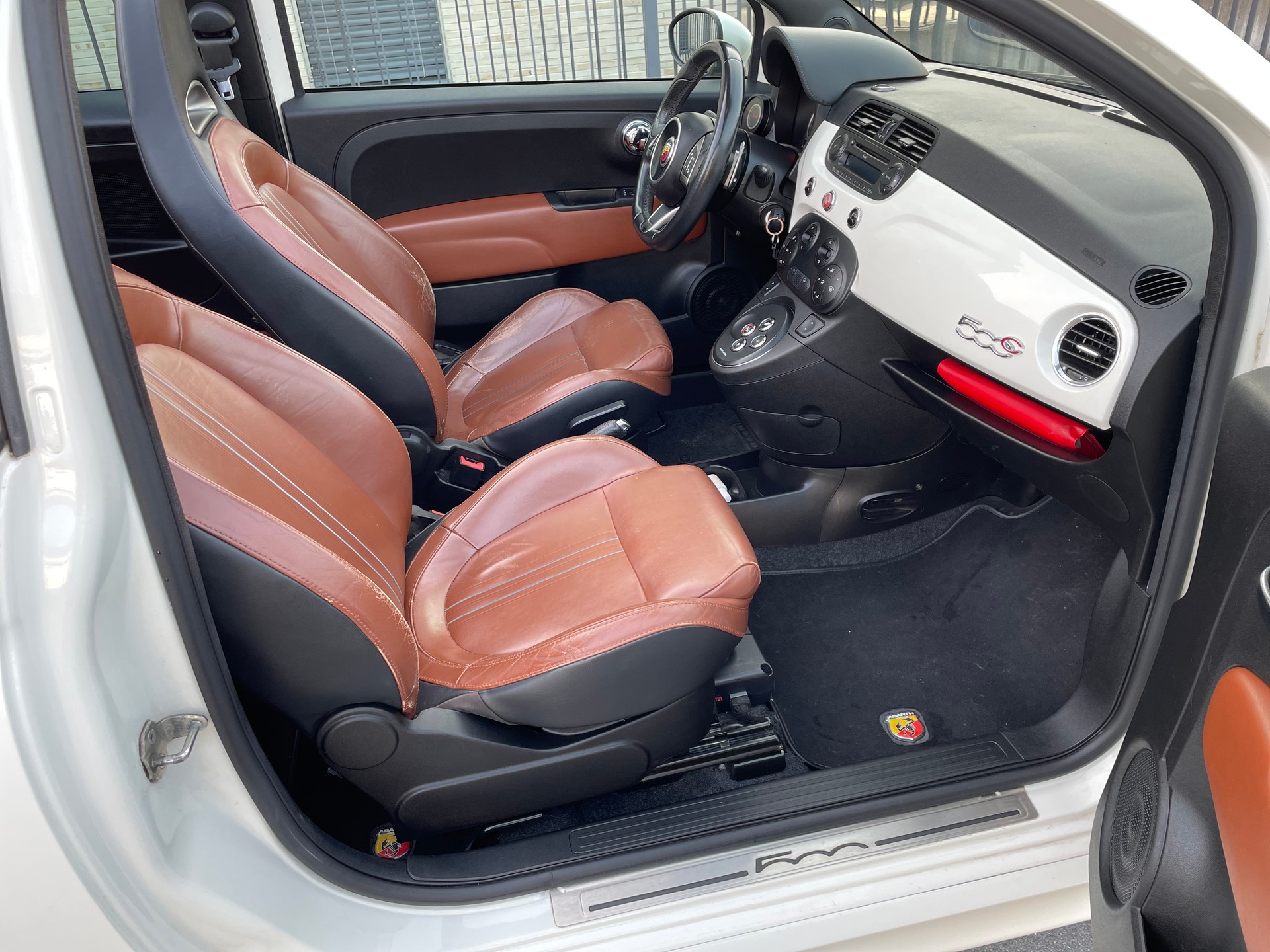 FIAT 500 1.4 16V Turbo Abarth SS-image-14