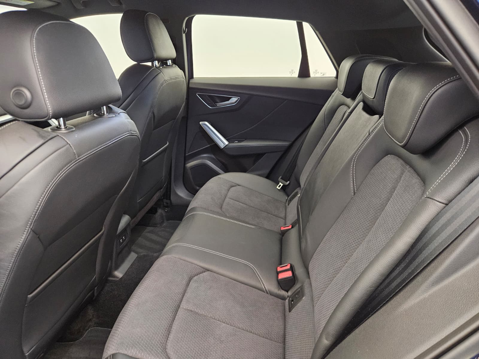 AUDI Q2 35 TFSI S-tronic-image-12