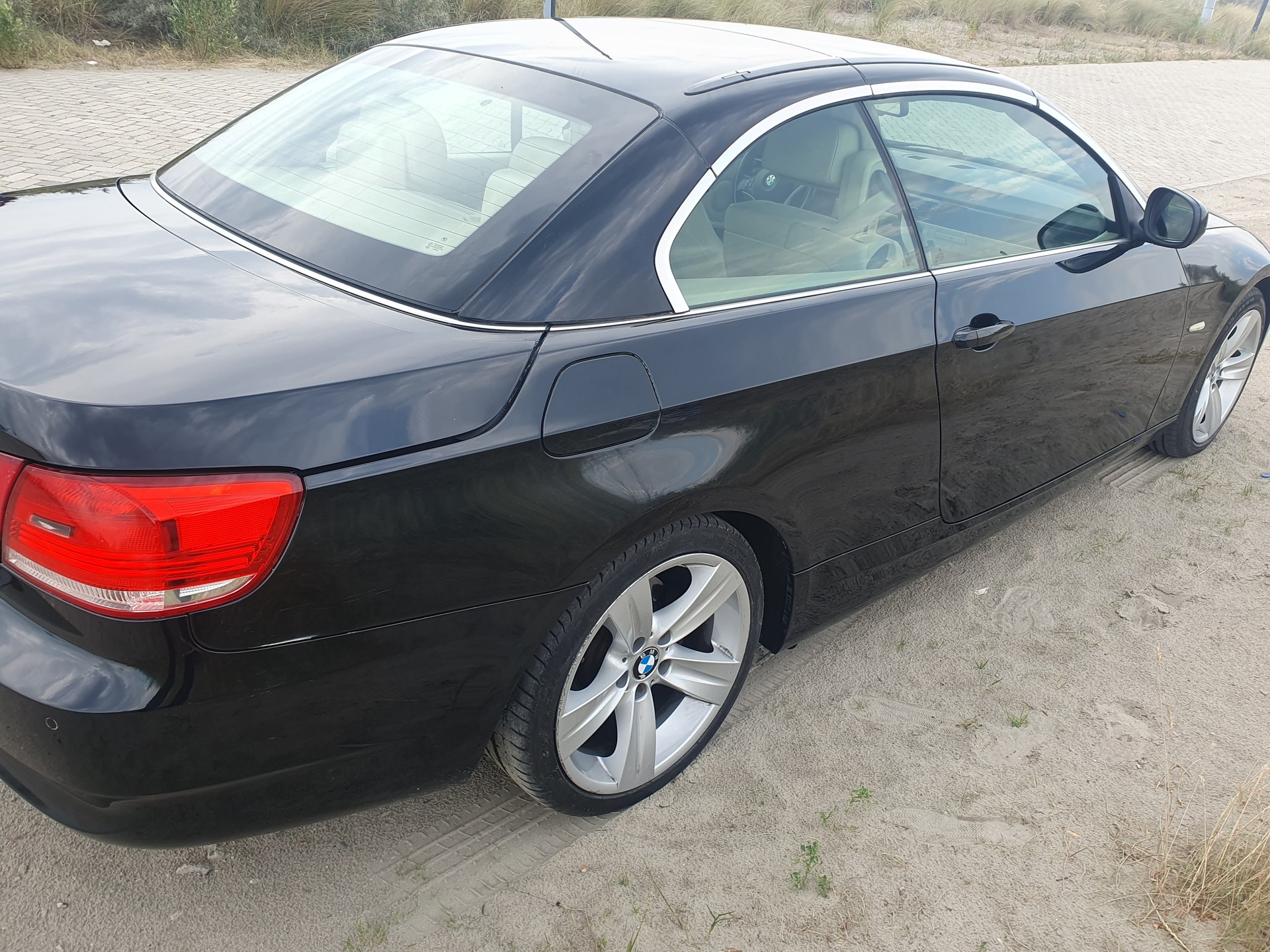 BMW 320-image-16