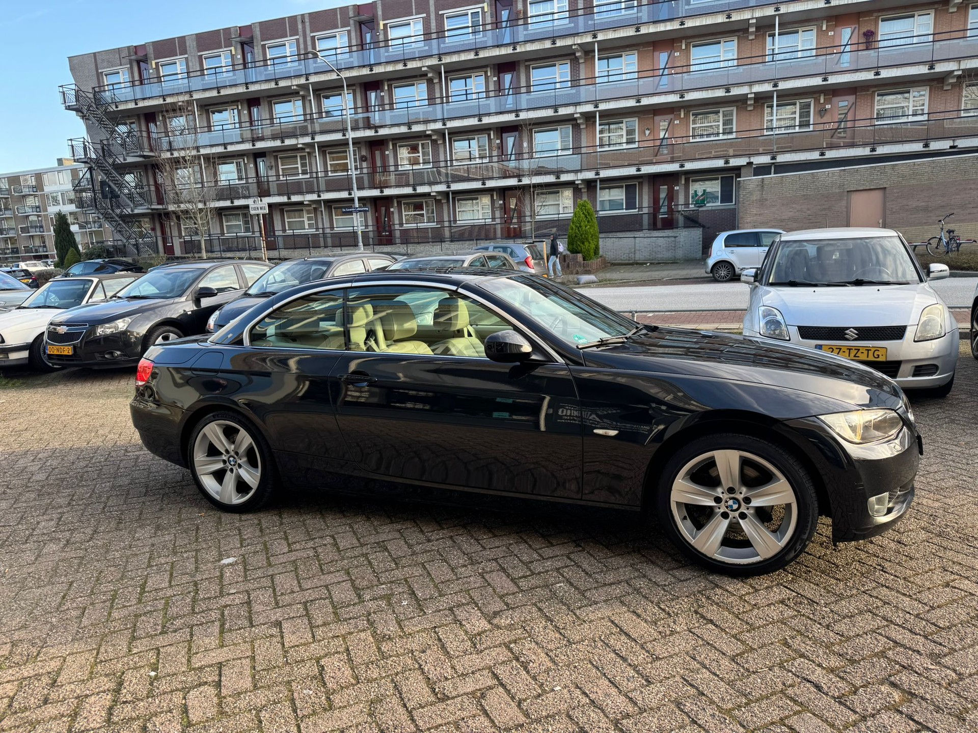 BMW 320-image-6