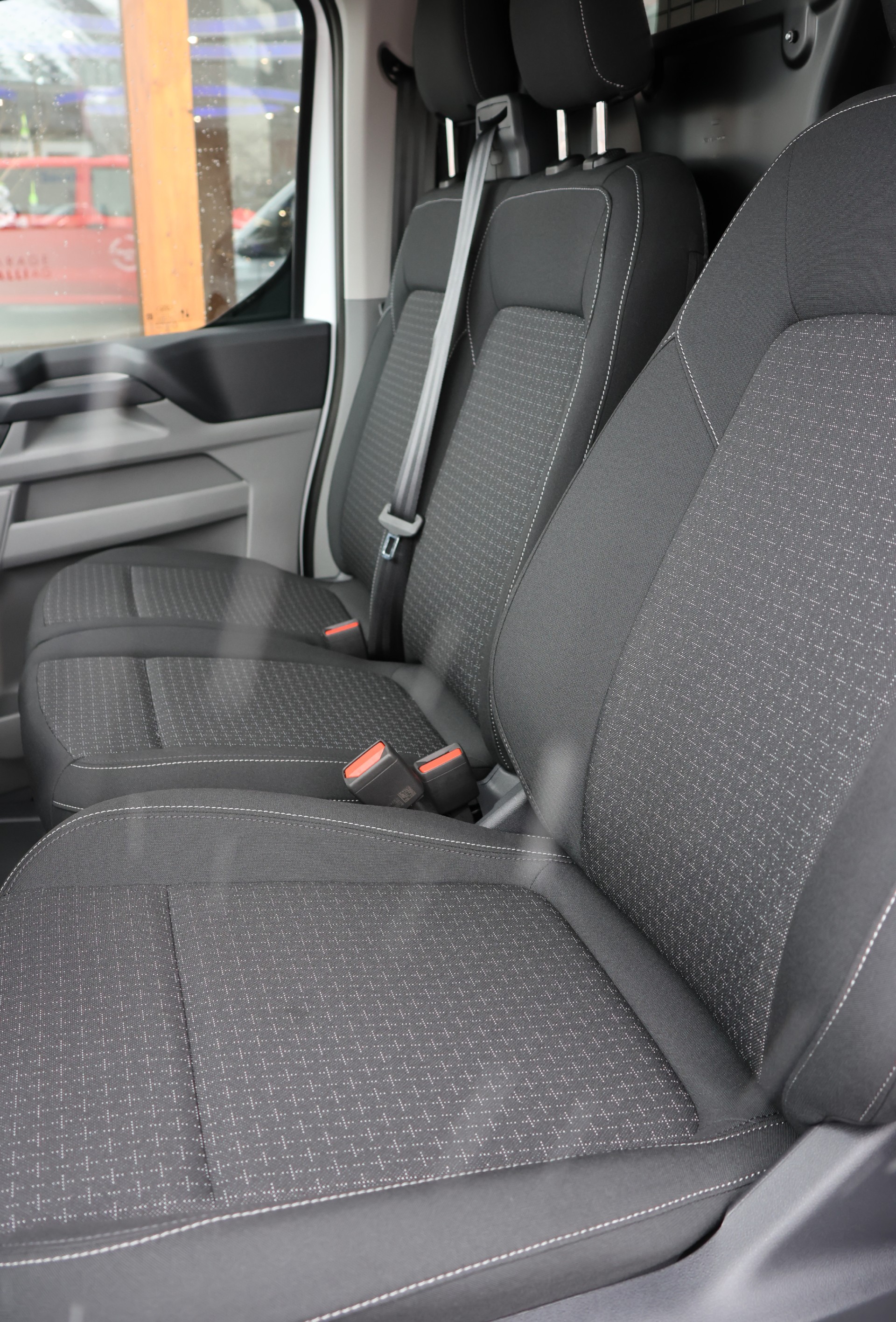 FORD Transit Custom Van 320 L1H1 Basis-image-9
