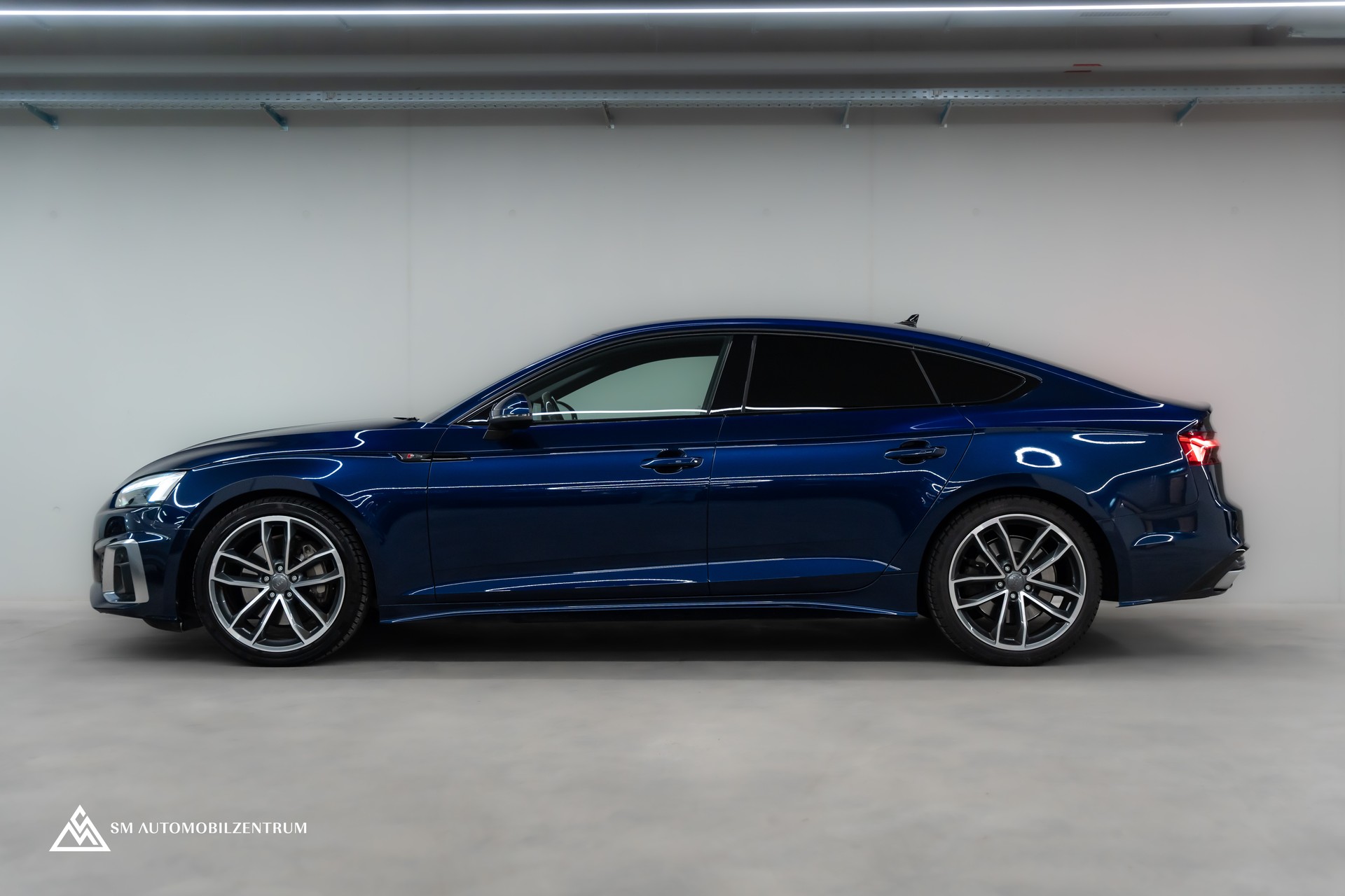 AUDI A5 Sportback 2.0 45 TFSI S Line quattro S-Tronic / Matrix-LED / Memorysitze / Rückfahrkamera-image-4