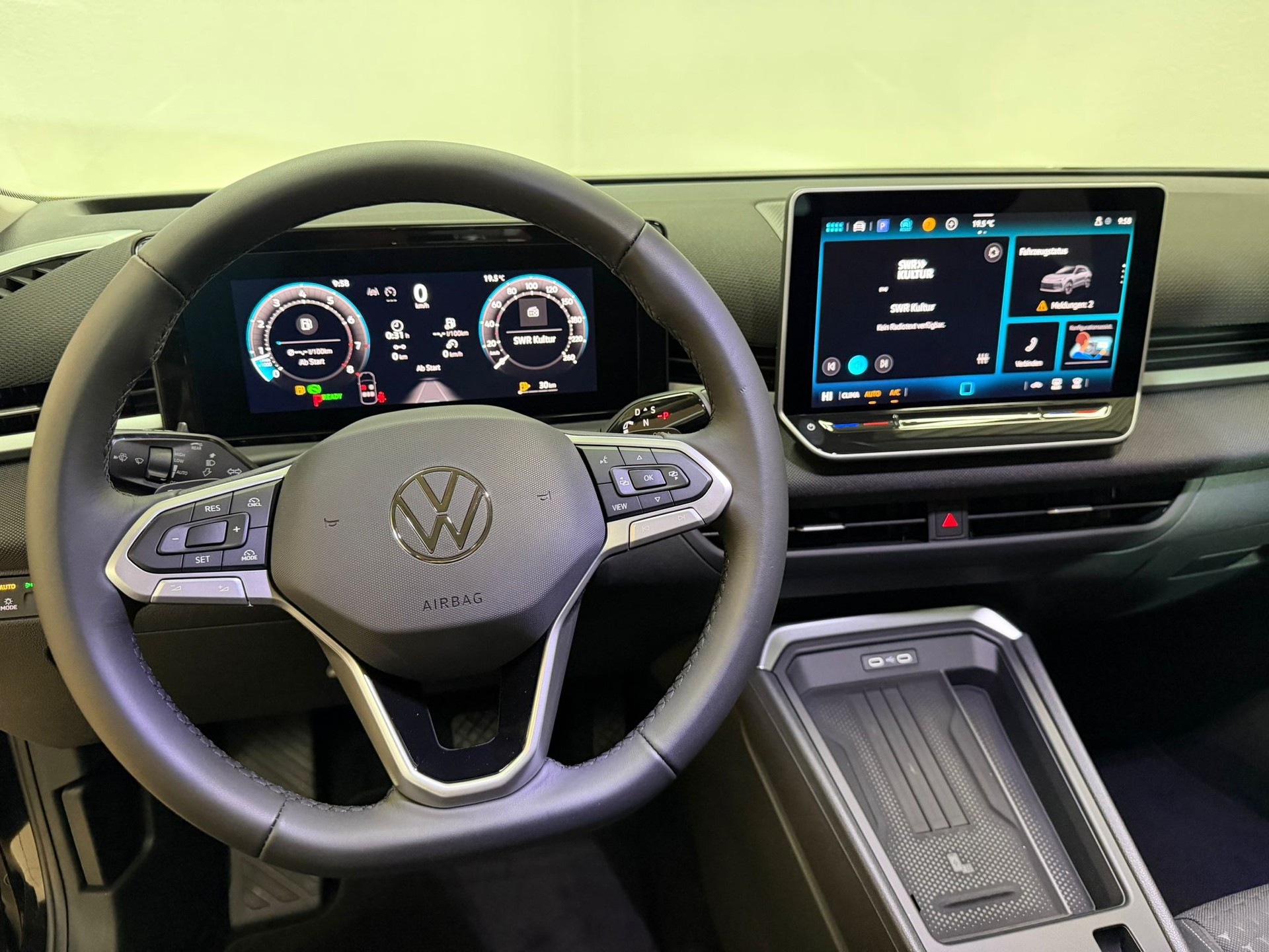 VW T-Roc 1.5 eTSI mHEV Trend DSG-image-6