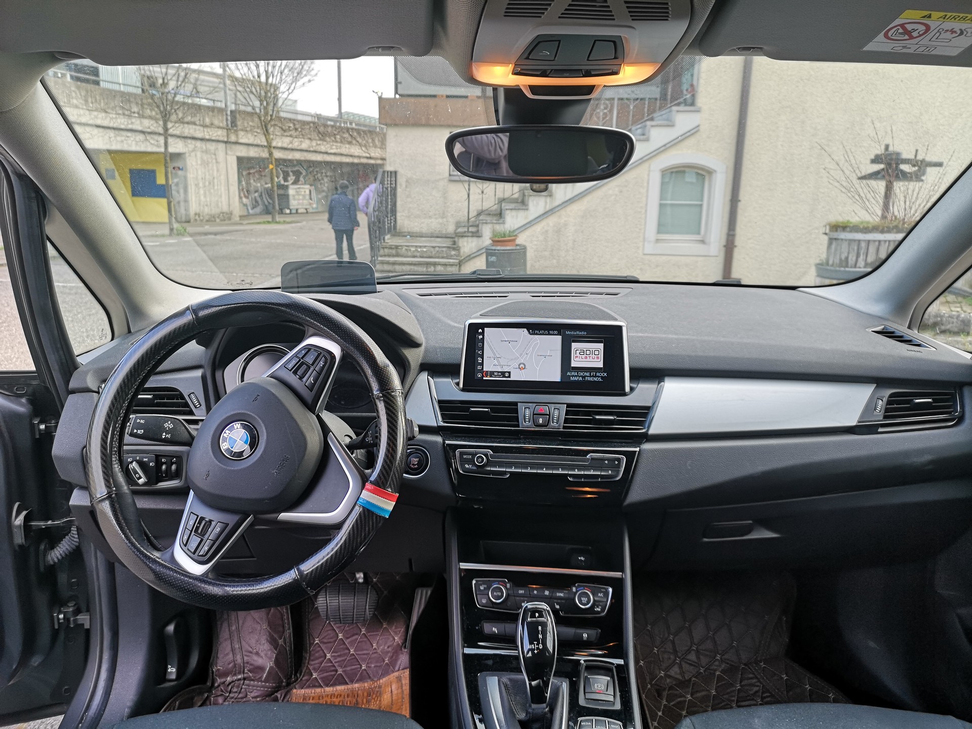 BMW 218i Active Tourer DKG Sport Line-image-5