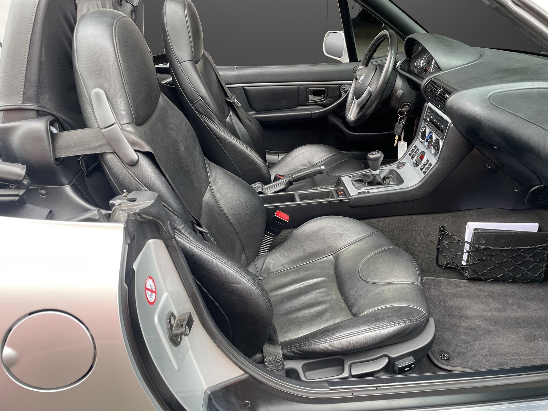 BMW Z3 3.0i Roadster-image-14