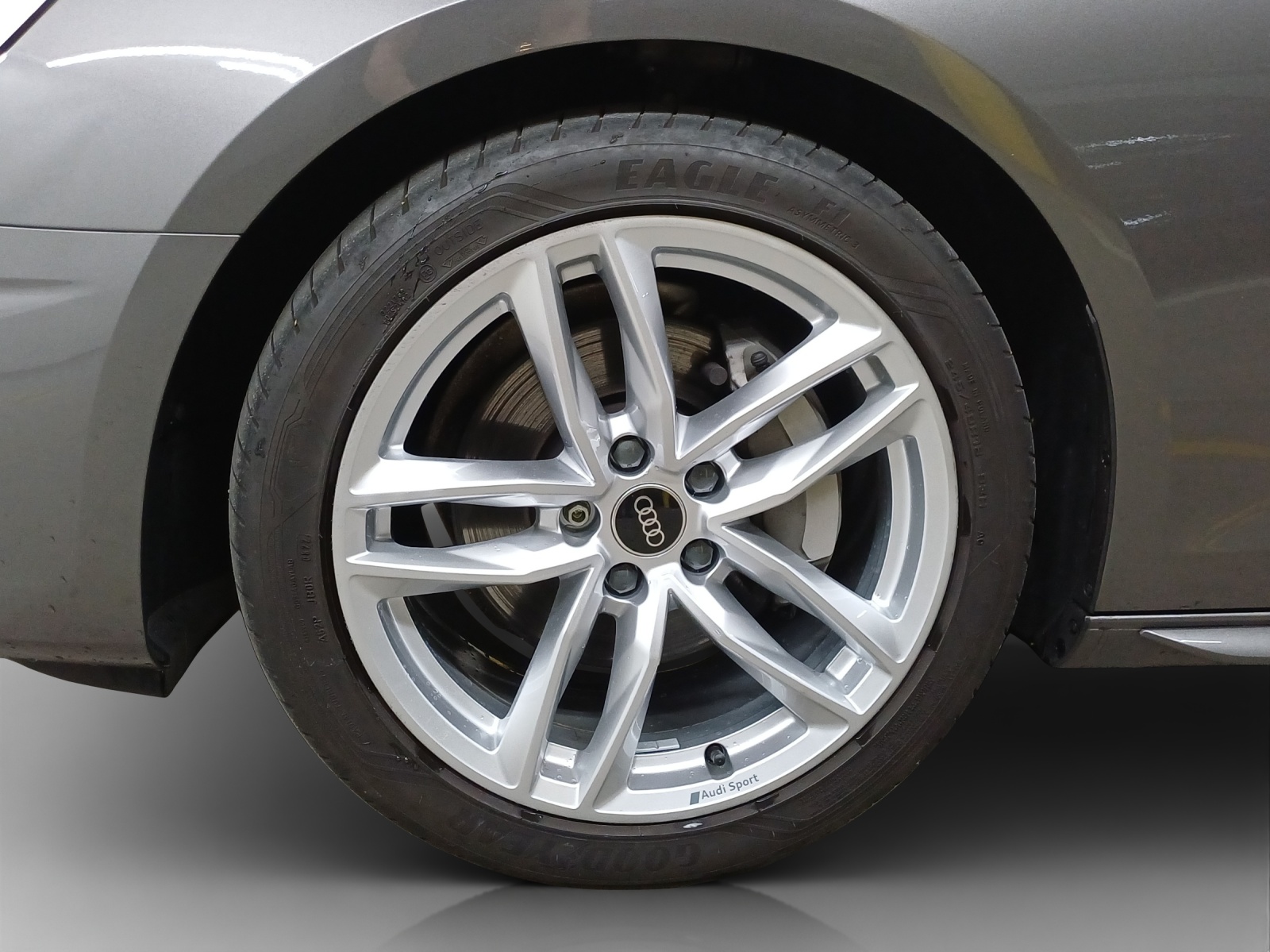 AUDI A4 Avant 40 TDI advanced quattro S-tronic-image-15