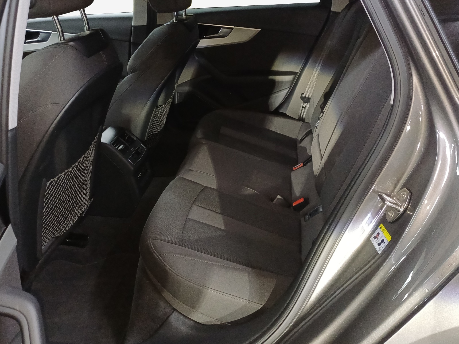 AUDI A4 Avant 40 TDI advanced quattro S-tronic-image-11