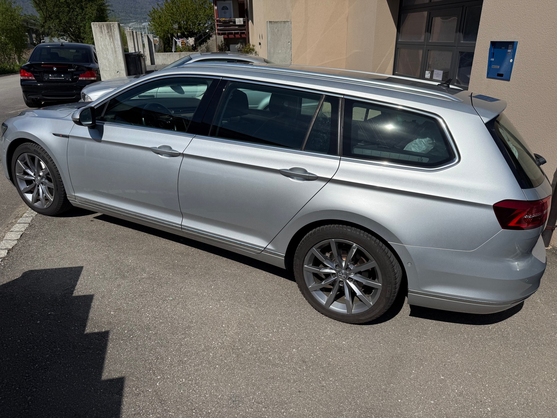 VW Passat Variant 2.0 TDI BMT Highline DSG 4Motion-image-5