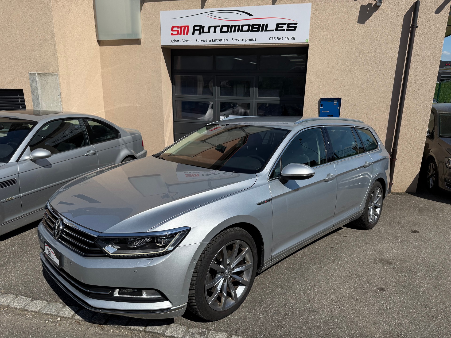 VW Passat Variant 2.0 TDI BMT Highline DSG 4Motion-image-1