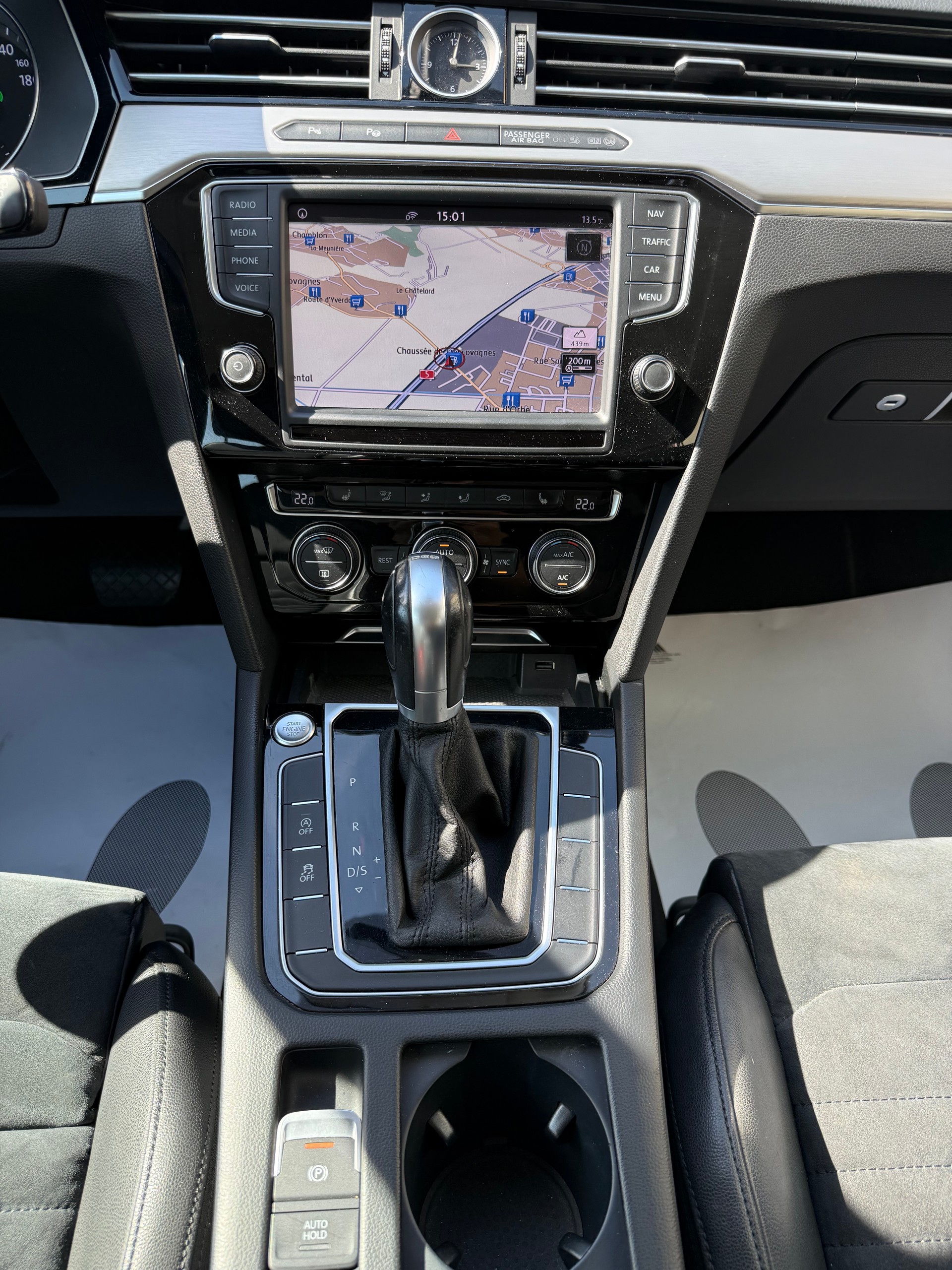 VW Passat Variant 2.0 TDI BMT Highline DSG 4Motion-image-12