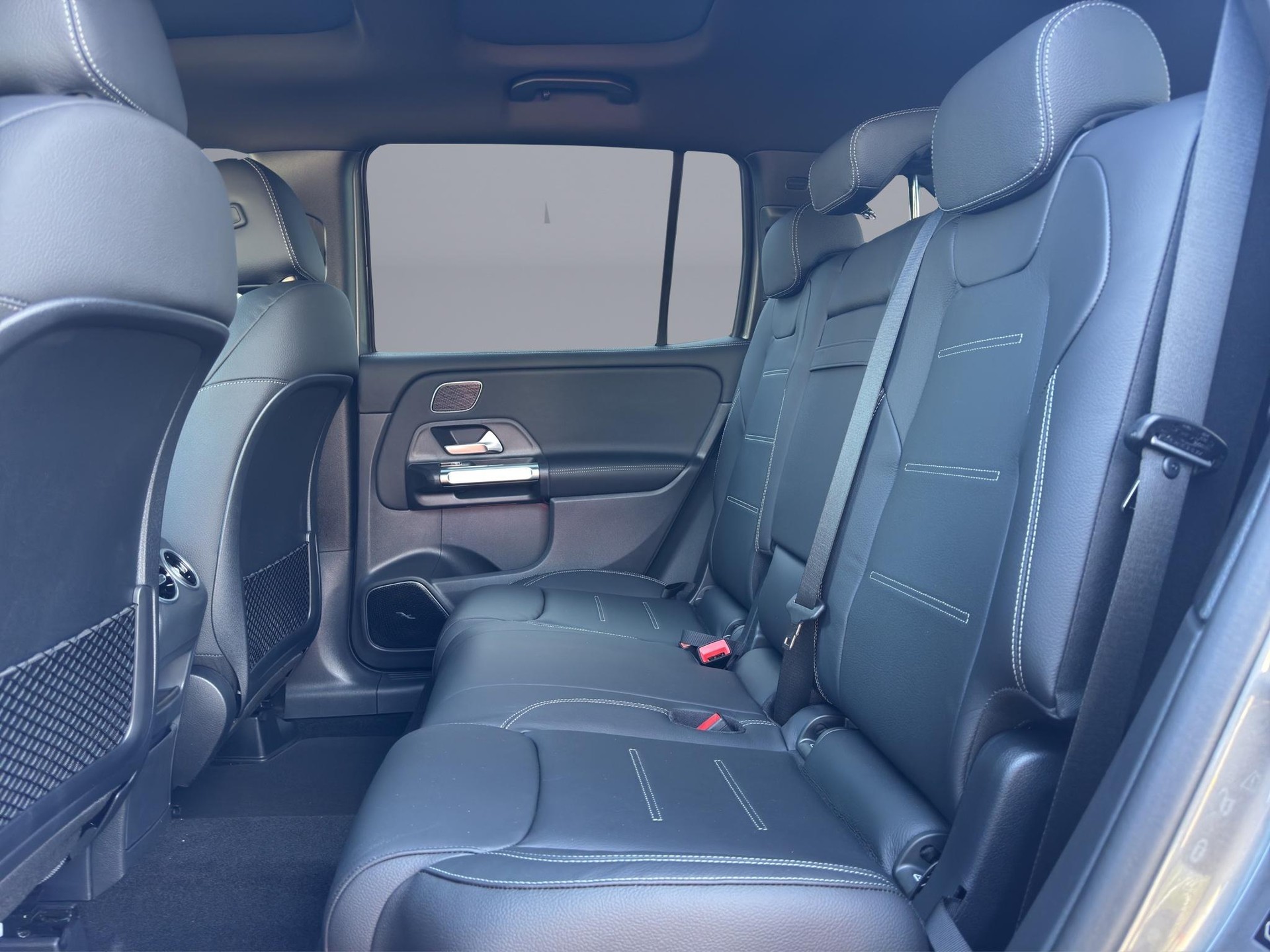 MERCEDES-BENZ GLB 35 AMG 4matic-image-11