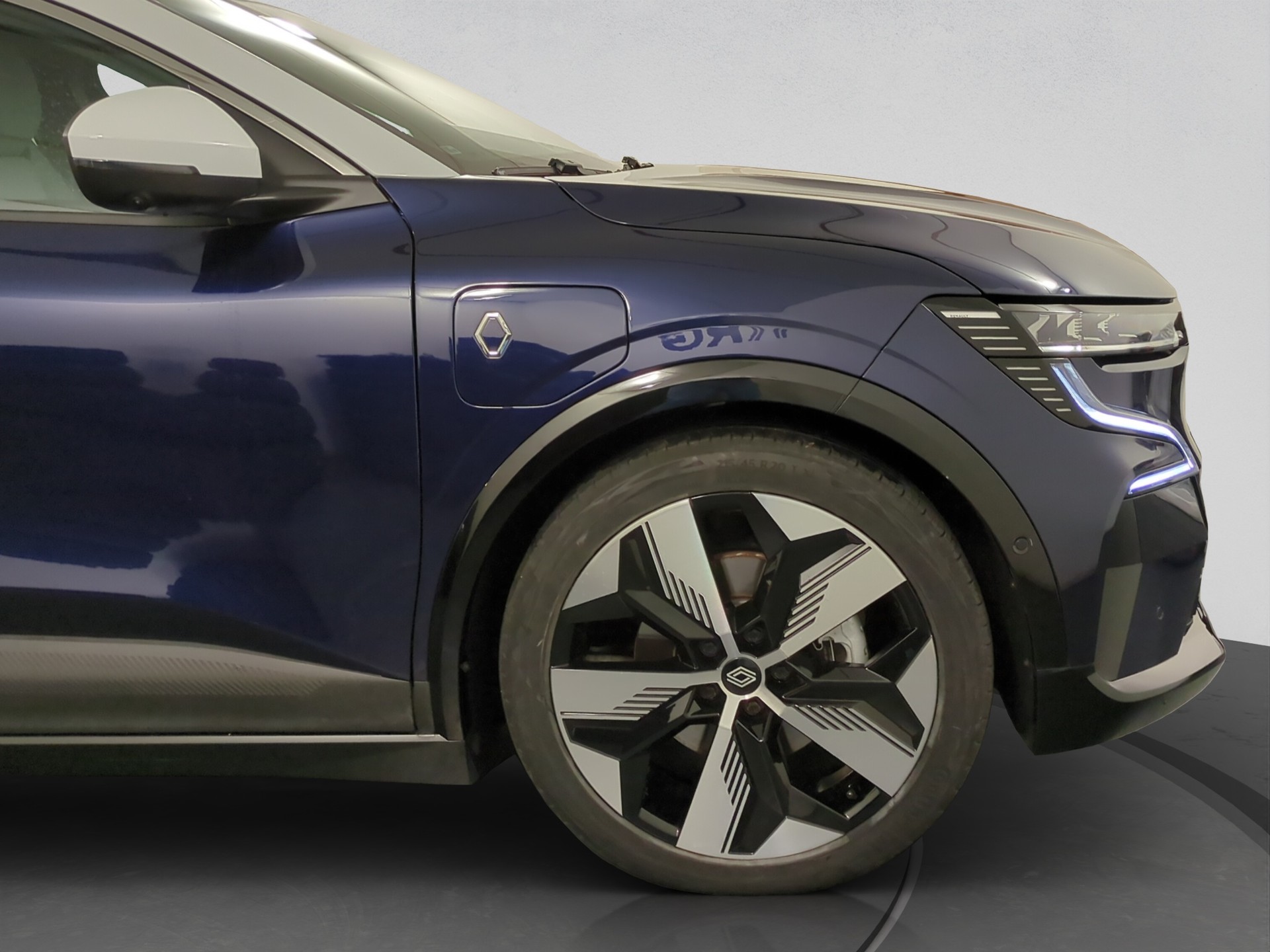 RENAULT Mégane E-TECH EV60 Techno-image-17