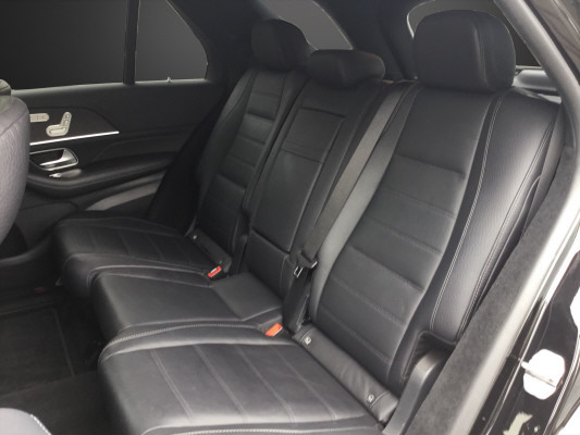 MERCEDES-BENZ GLE 300 d 4Matic-image-10