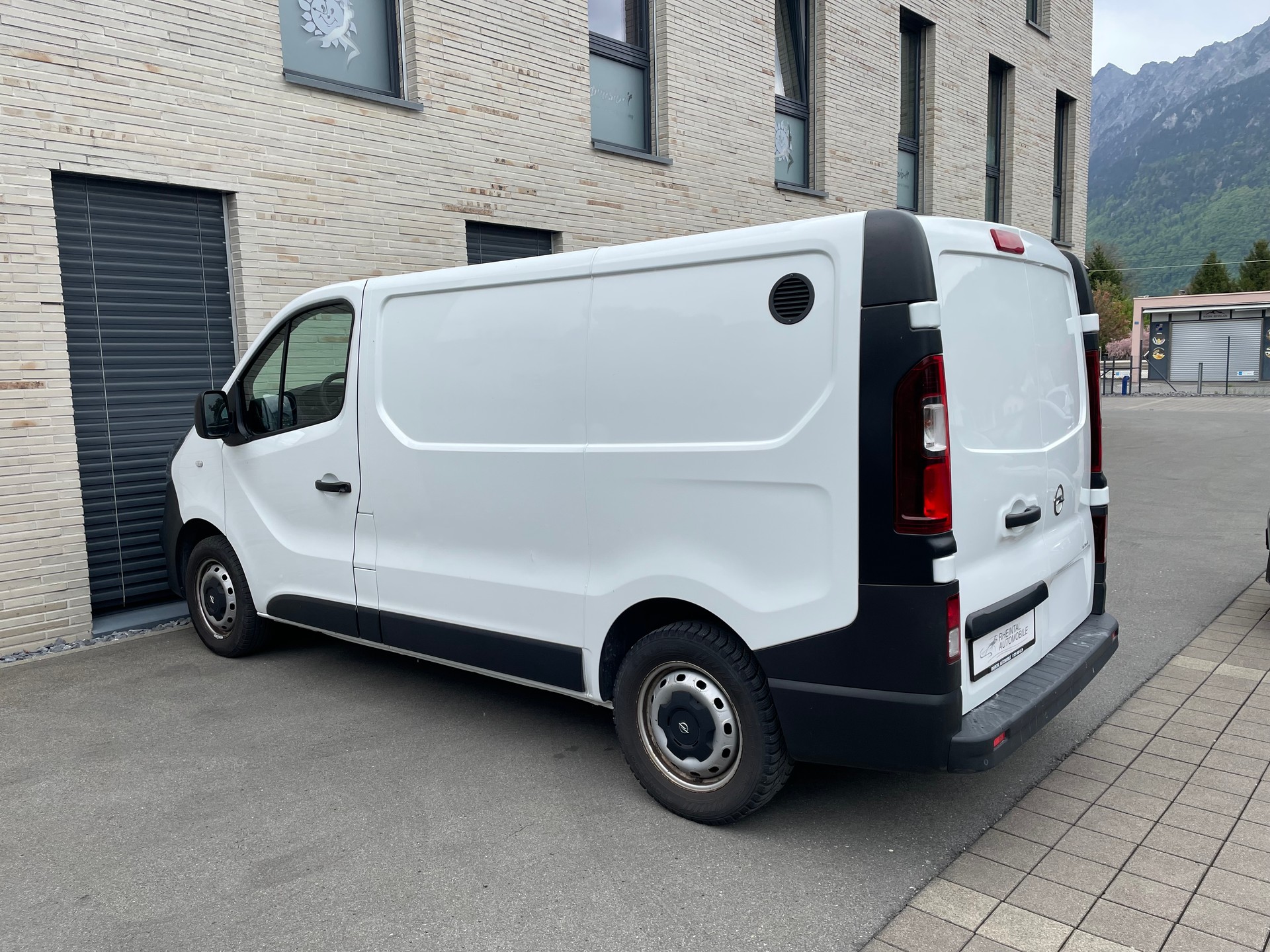 OPEL OPEL Vivaro Kaw. 2.7 t L1 H1 1.6 CDTI 120, 120 PS-image-12