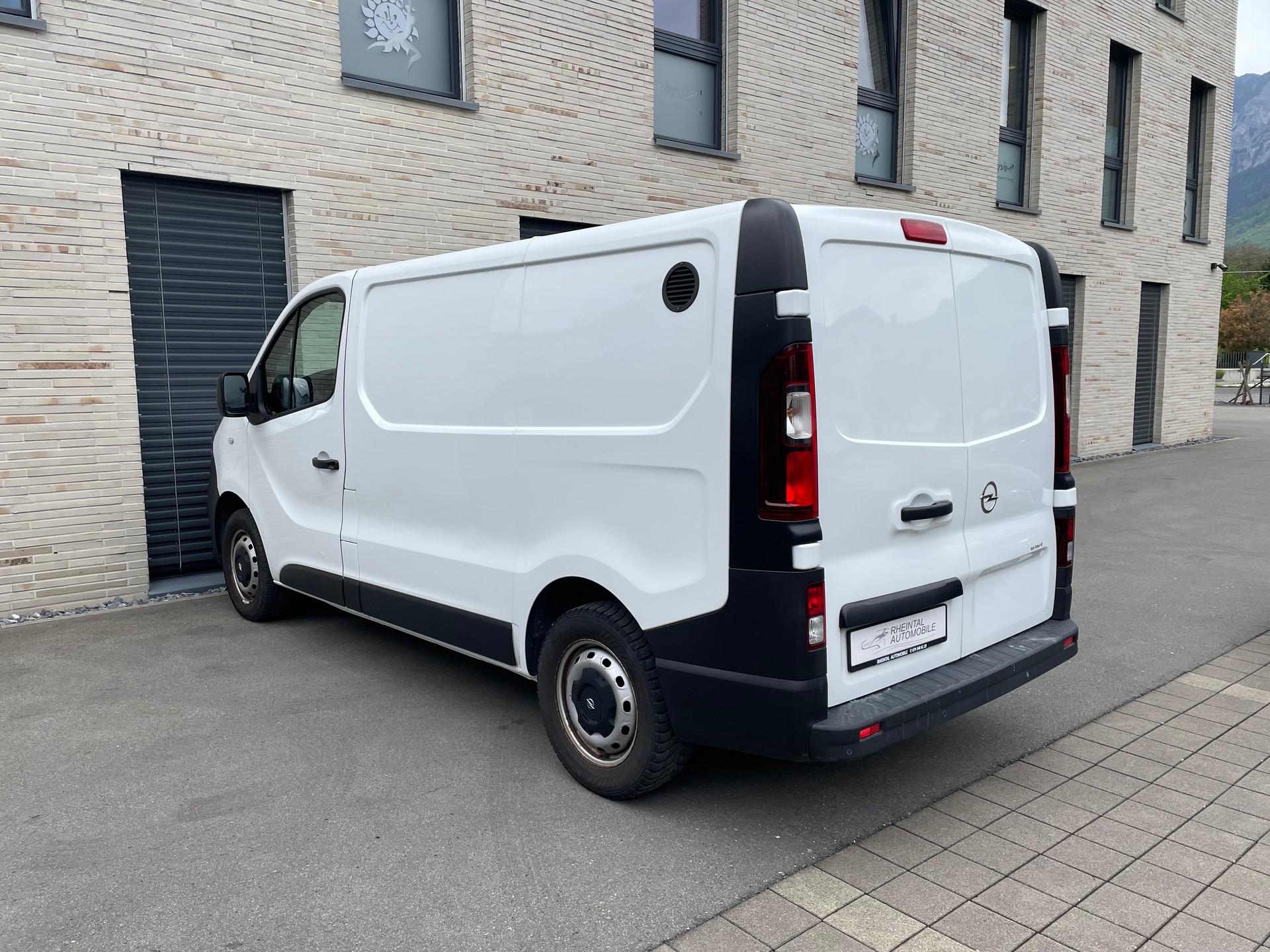 OPEL OPEL Vivaro Kaw. 2.7 t L1 H1 1.6 CDTI 120, 120 PS-image-11