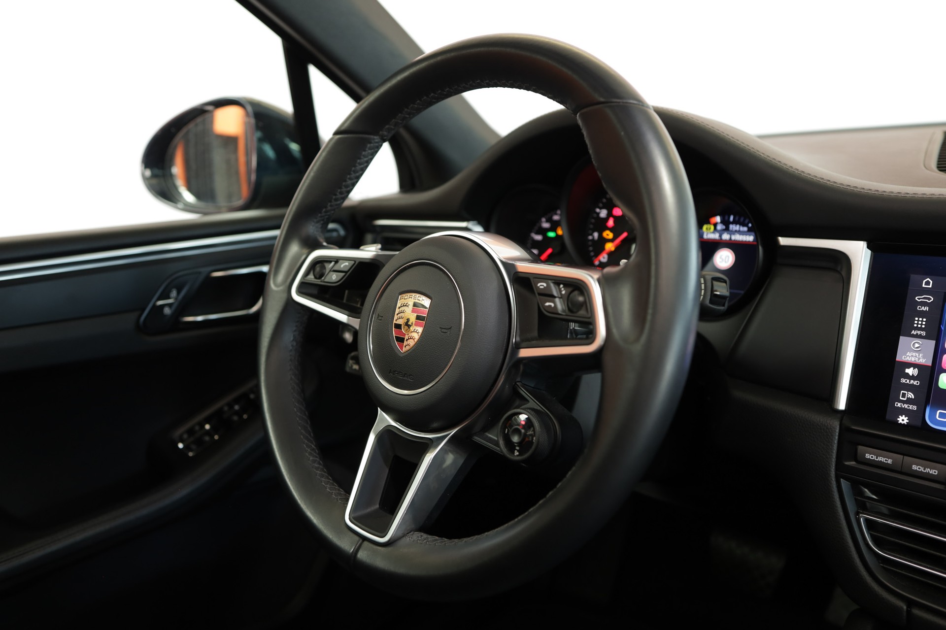 PORSCHE Macan PDK-image-18