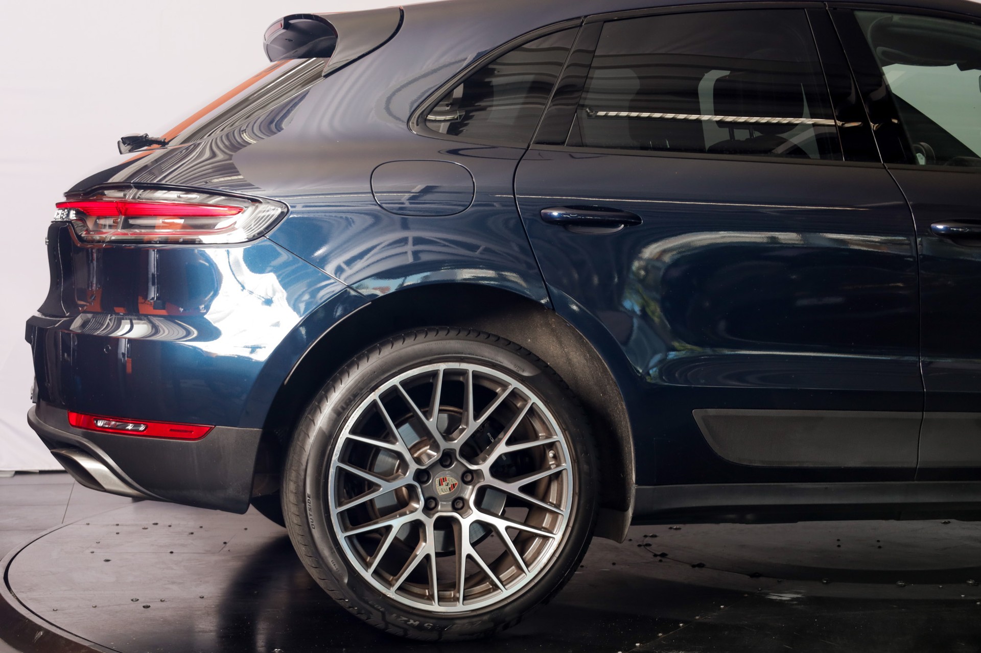 PORSCHE Macan PDK-image-8