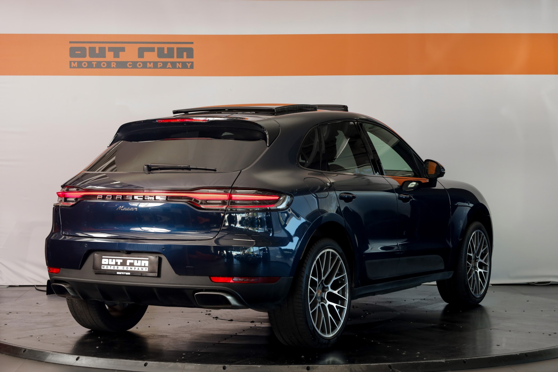 PORSCHE Macan PDK-image-5