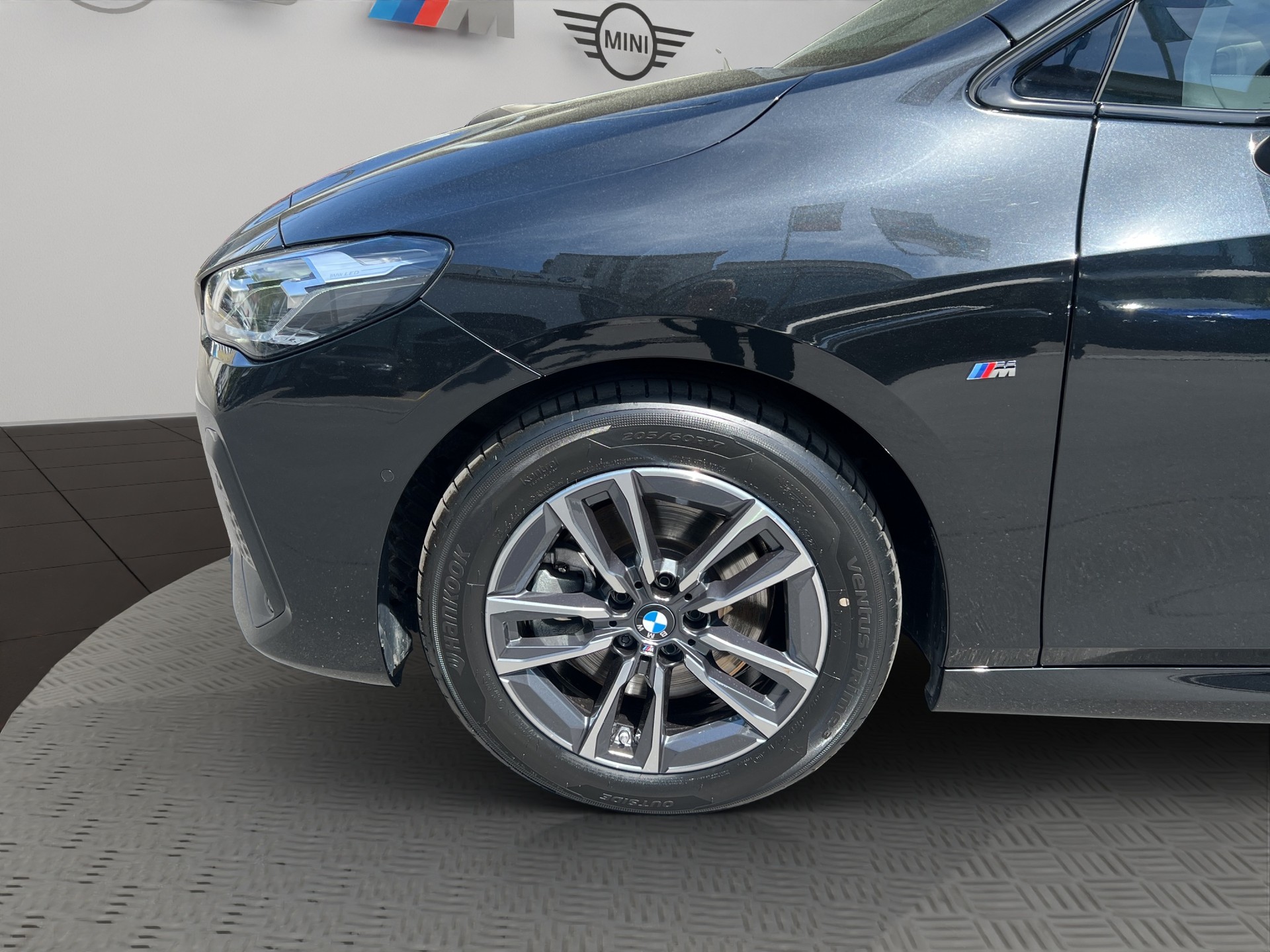 BMW 223i Active Tourer xDrive M Sport DKG-image-8