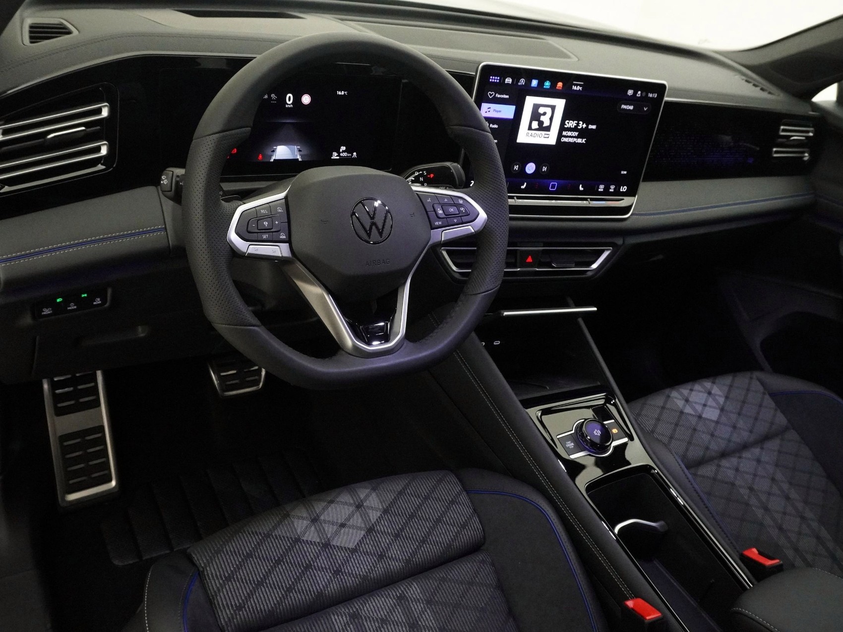 VW Tiguan 2.0 TSI R-Line 4motion-image-10