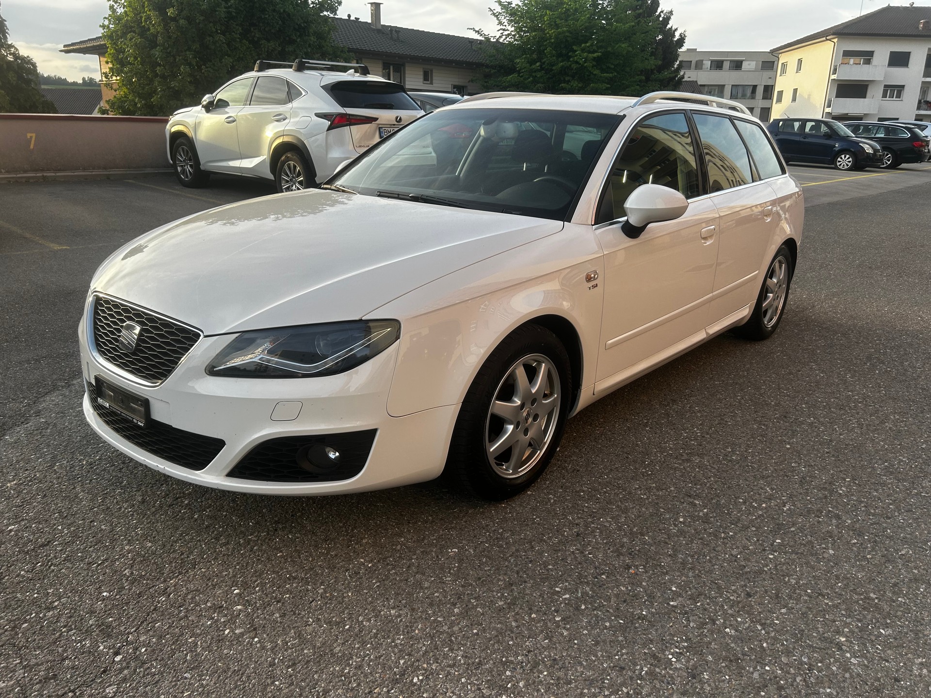 SEAT Exeo ST 1.8 TSI Advantage-image-1