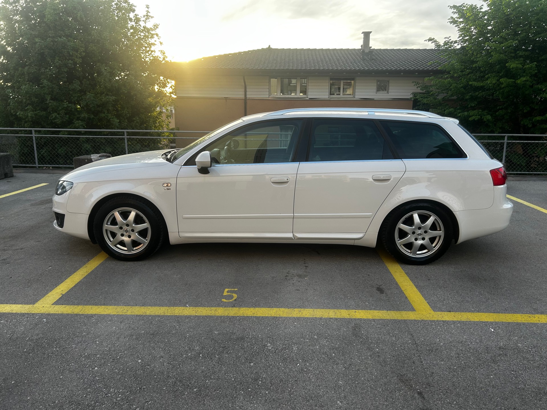 SEAT Exeo ST 1.8 TSI Advantage-image-2