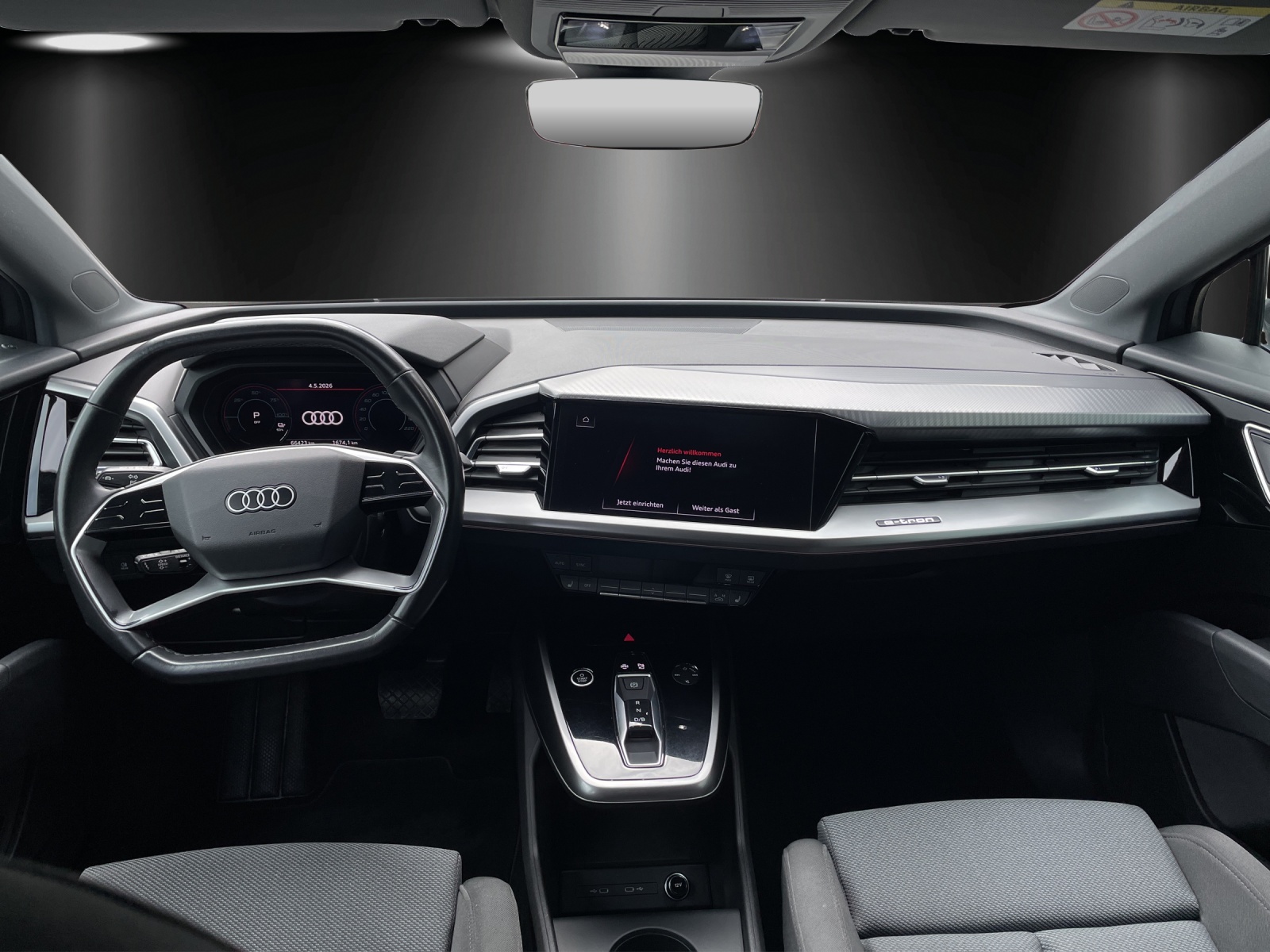 AUDI Q4 e-tron 45 quattro-image-10