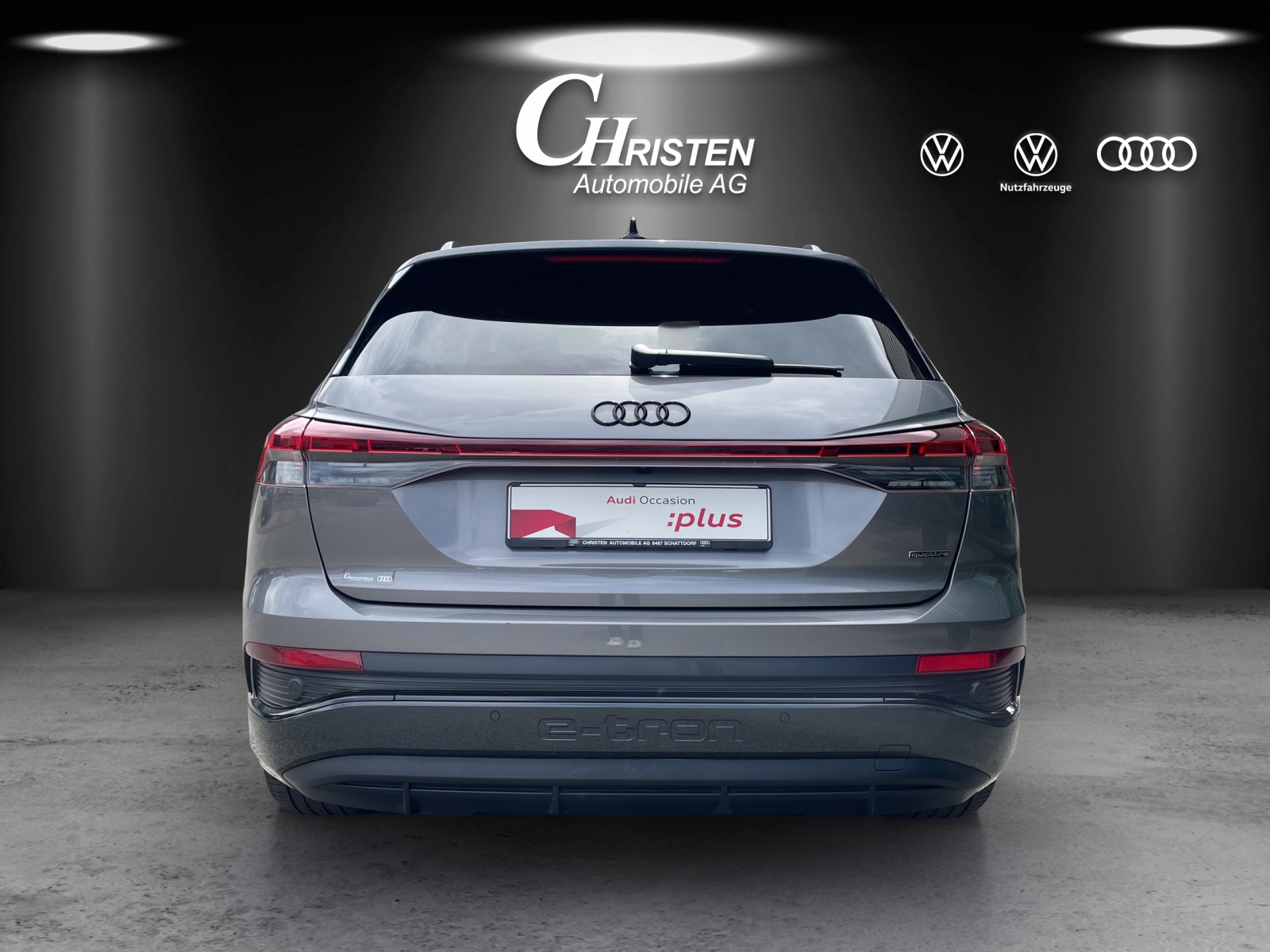 AUDI Q4 e-tron 45 quattro-image-4