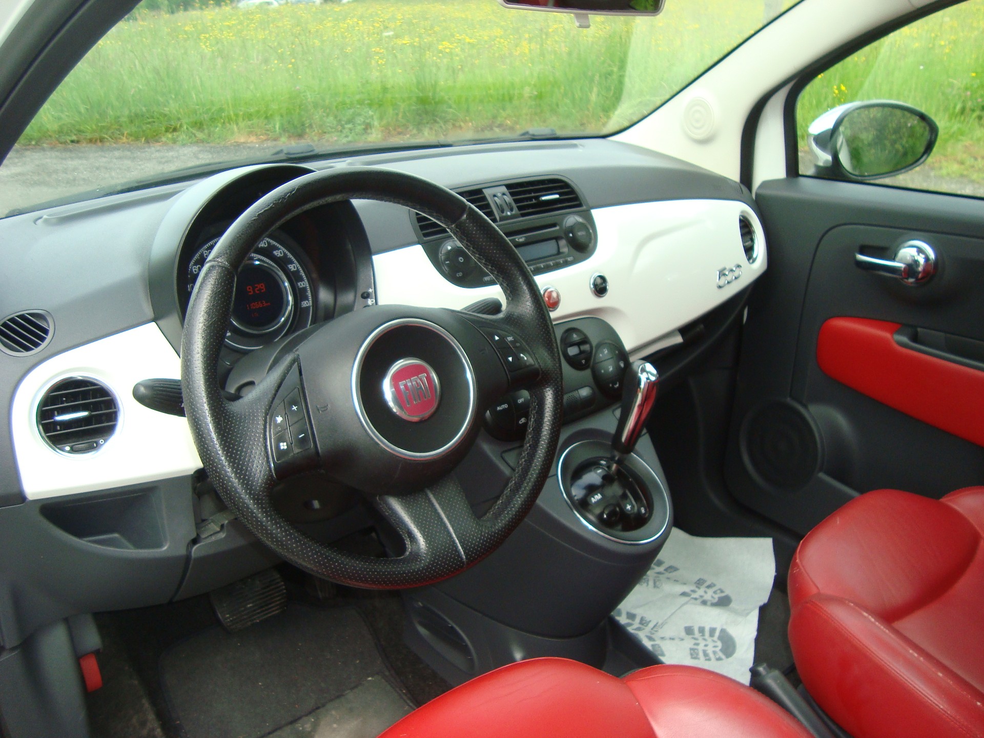 FIAT 500 1.4 16V Lounge Dualogic-image-6