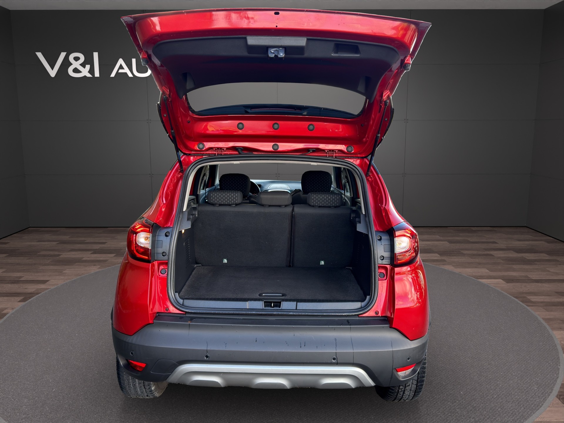 RENAULT Captur 1.2 T 16V Intens-image-23