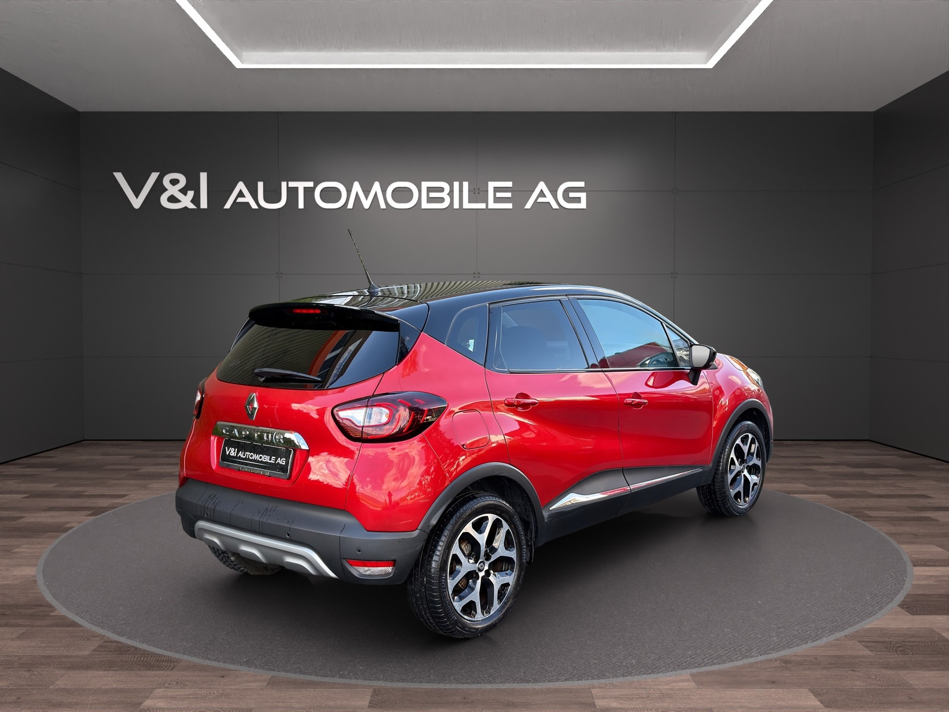 RENAULT Captur 1.2 T 16V Intens-image-4