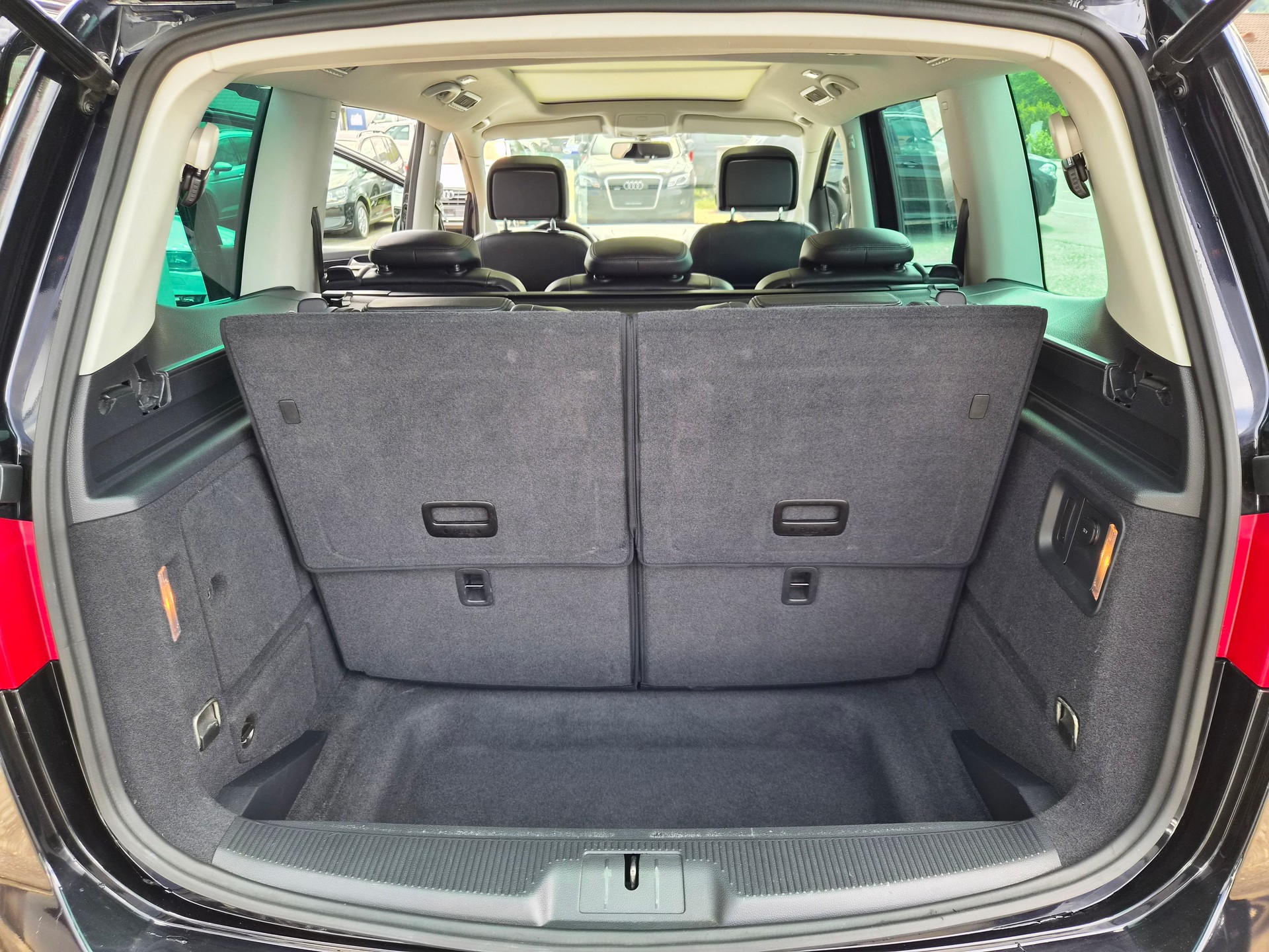 SEAT Alhambra 2.0 TDI Style 4x4 Ausführung 7 Sitzplätze-image-12