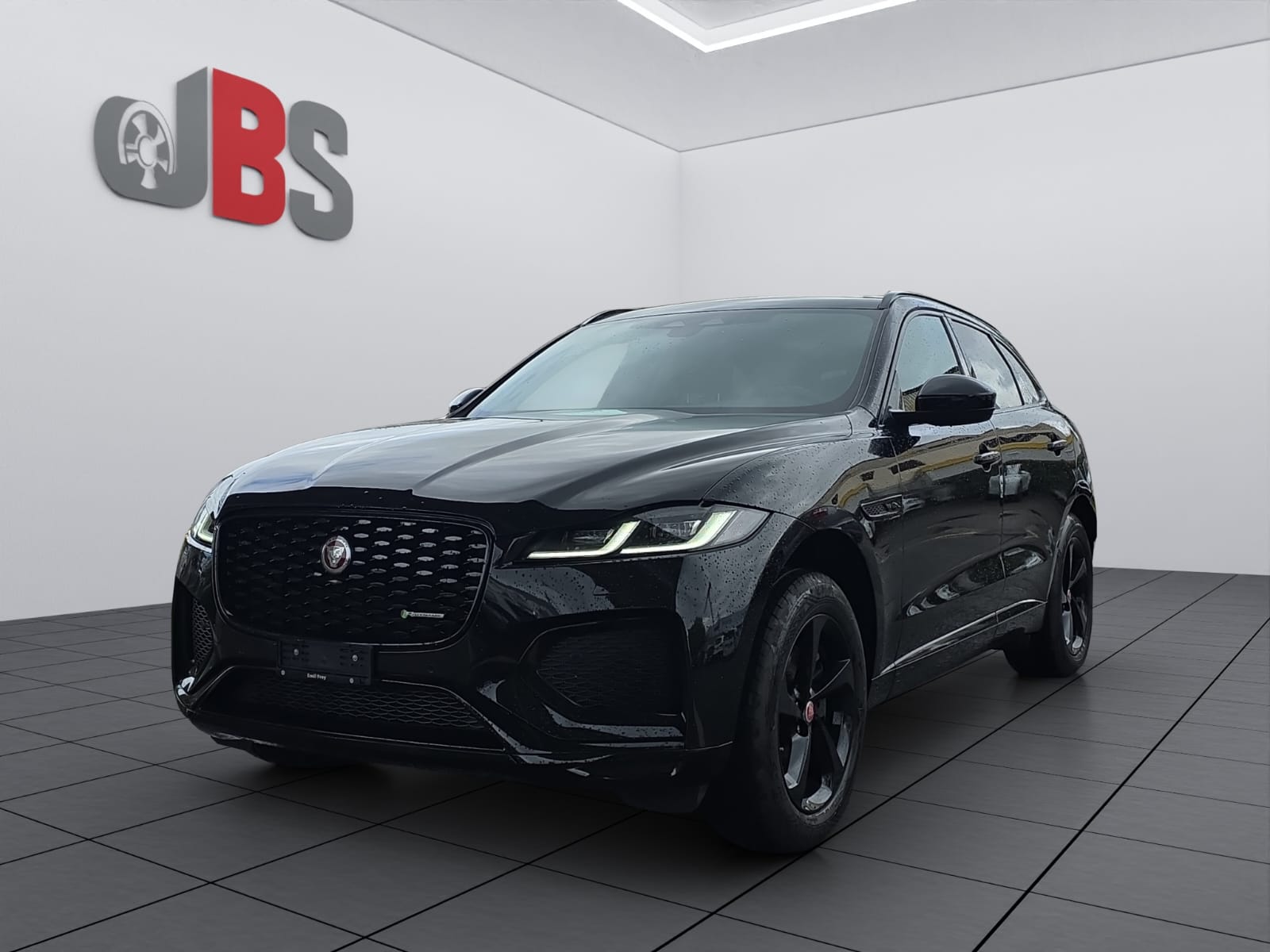 JAGUAR F-Pace 2.0 P250 R-Dynamic Black AWD-image-0